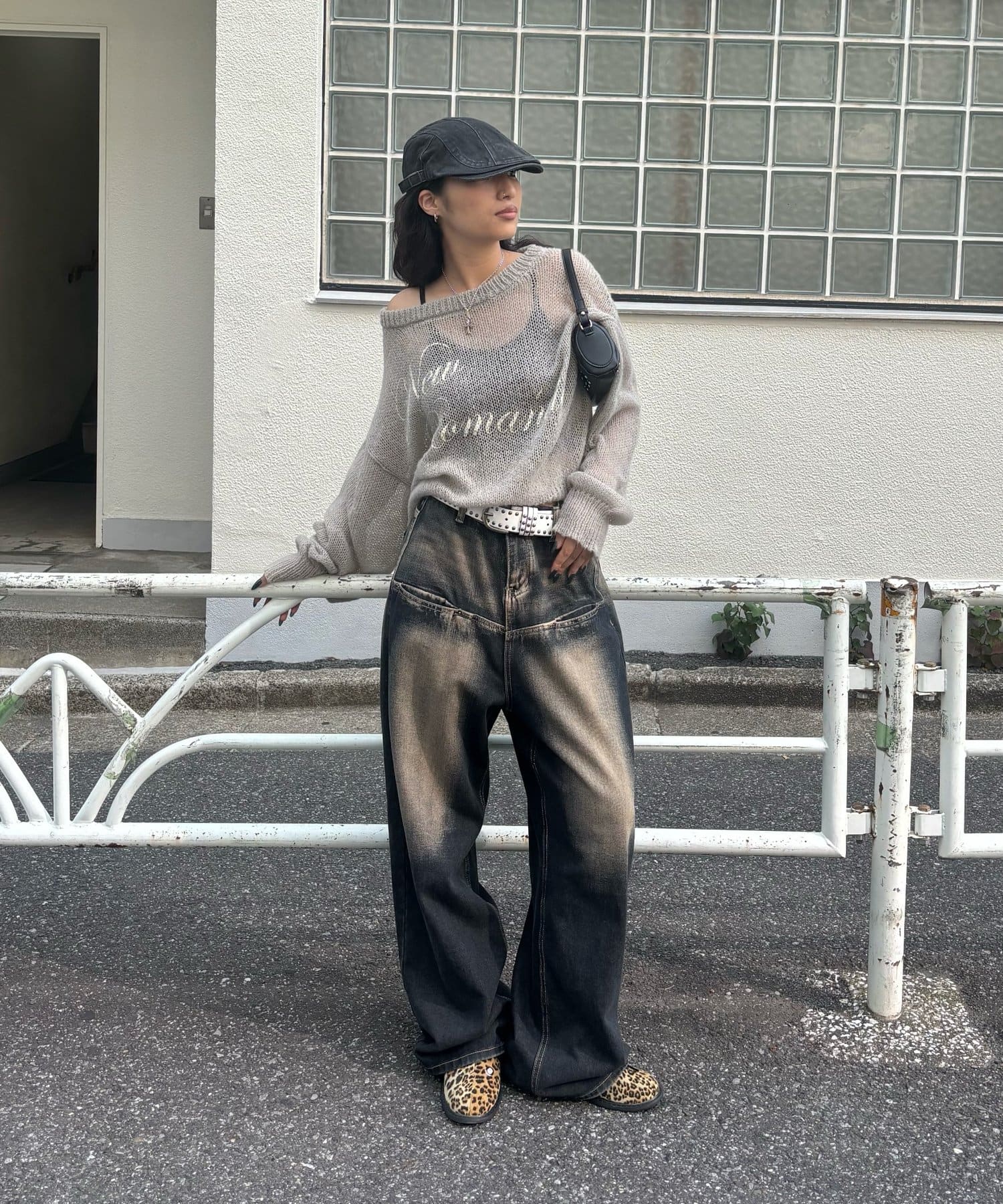 WHO’S WHO gallery(フーズフーギャラリー) シアーロゴニット