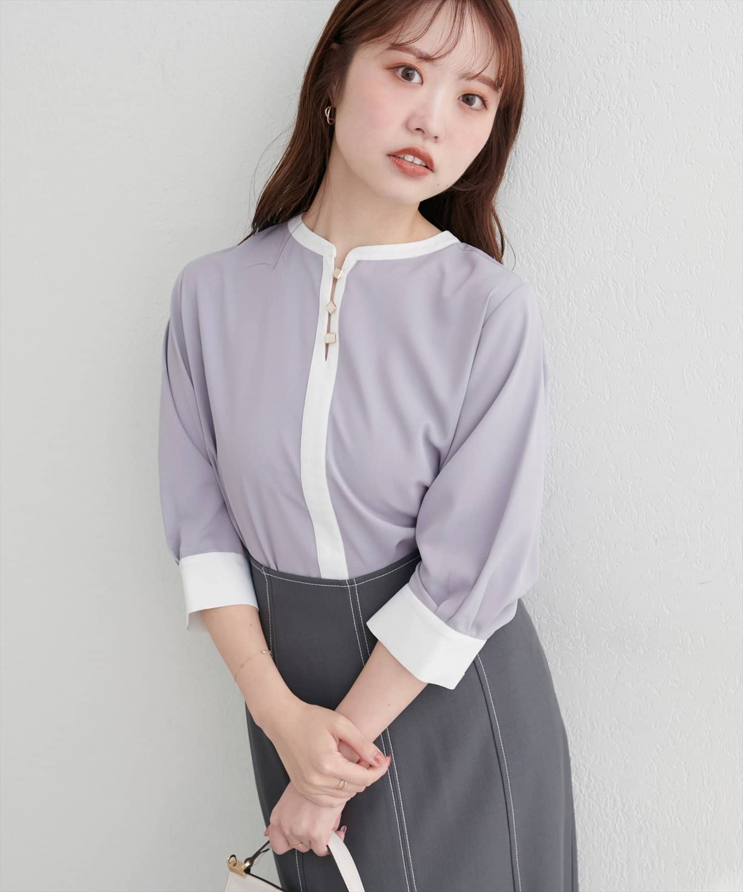 natural couture(ナチュラルクチュール) 【WEB限定】スクエア釦配色７分袖ブラウス