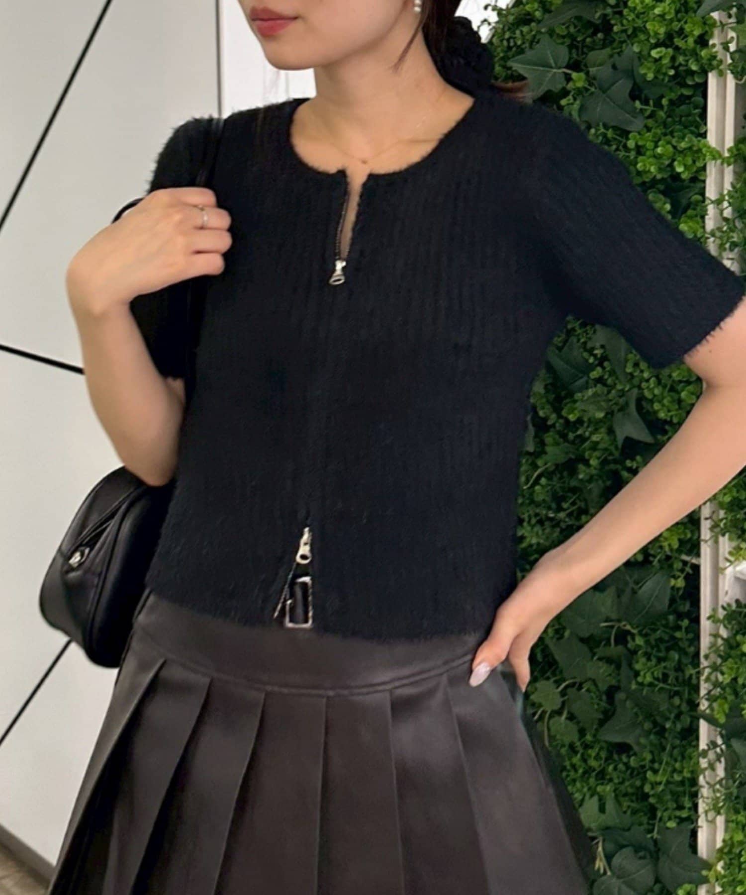 NICE CLAUP / OLIVE des OLIVE OUTLET(ナイスクラップ  / オリーブ デ オリーブ アウトレット) 【RMAF】ラメフェザーWZIP半袖ニット