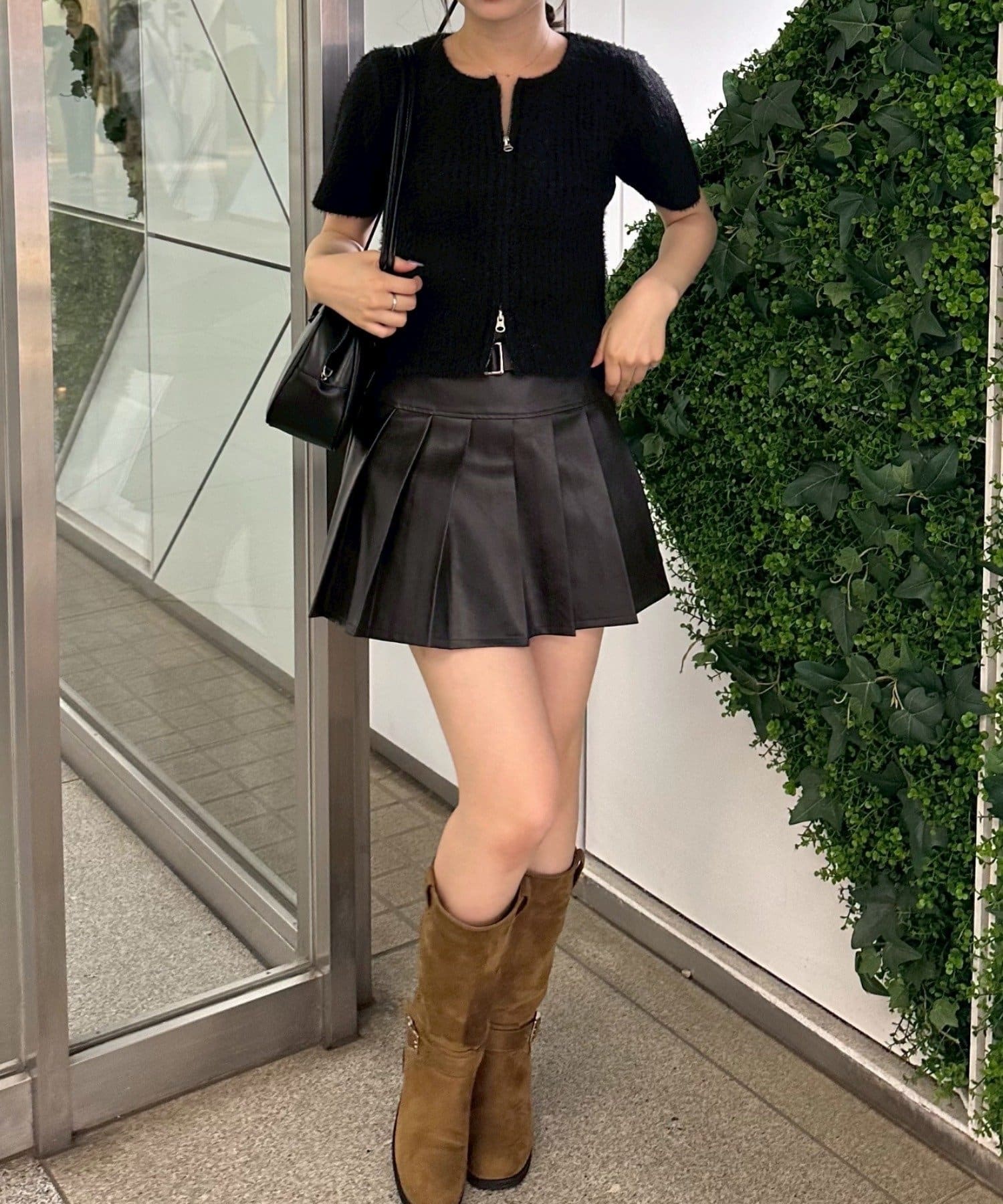 NICE CLAUP / OLIVE des OLIVE OUTLET(ナイスクラップ  / オリーブ デ オリーブ アウトレット) 【RMAF】ラメフェザーWZIP半袖ニット