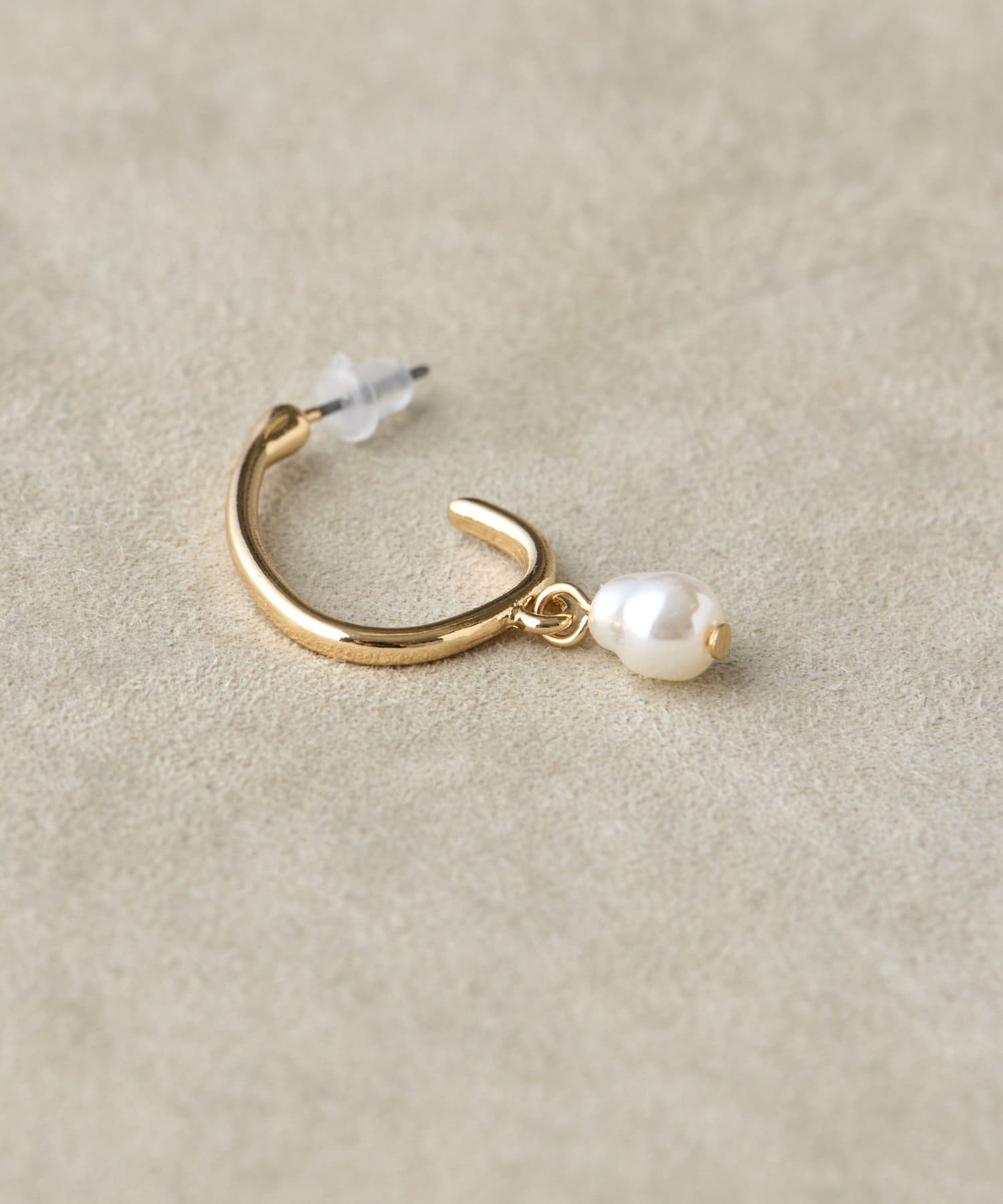 Jena　espace merveilleux(ジェナ　エスパスメルヴェイユ) パールしずくピアス