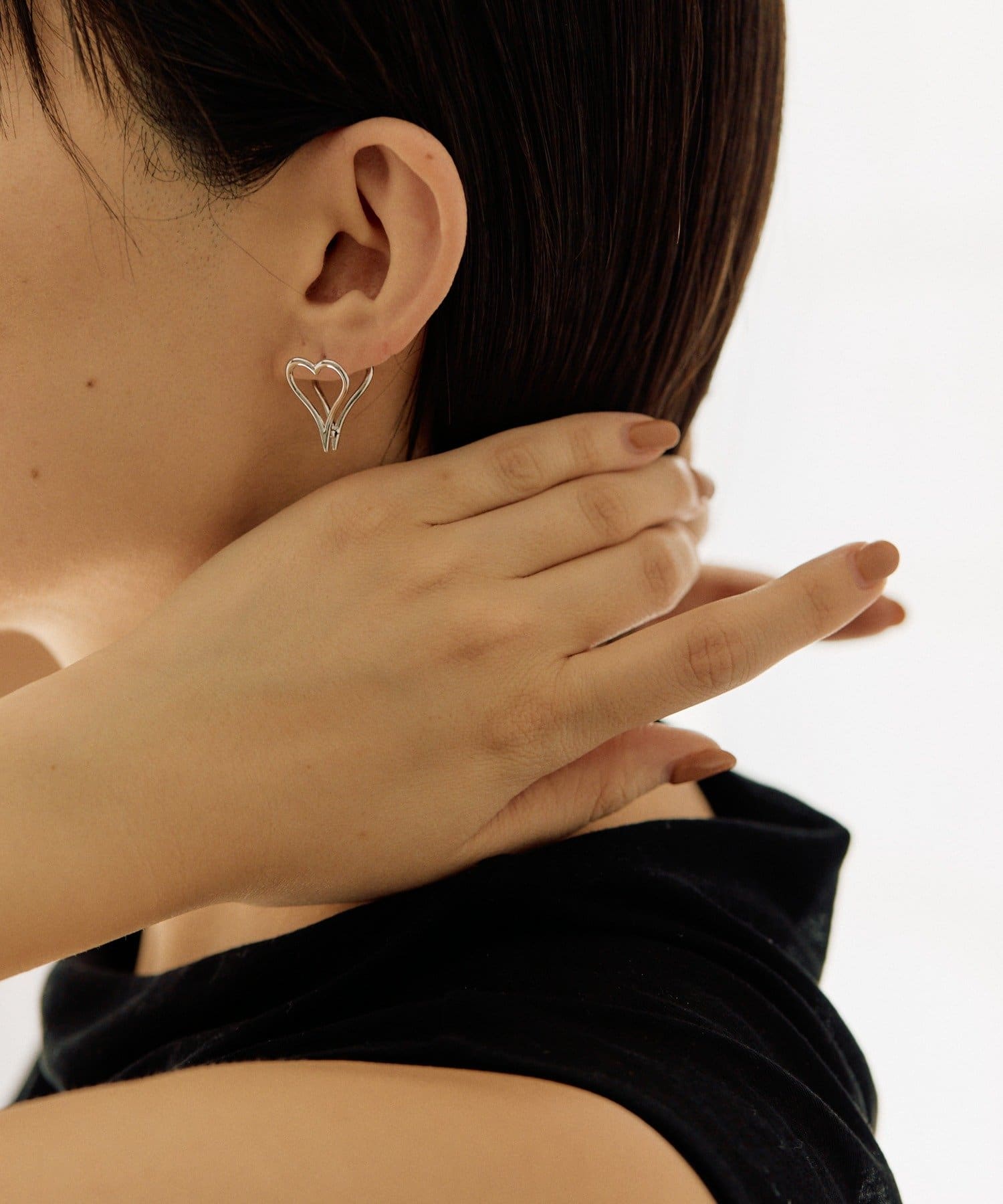 ear PAPILLONNER(イア パピヨネ) シースルーハートピアス