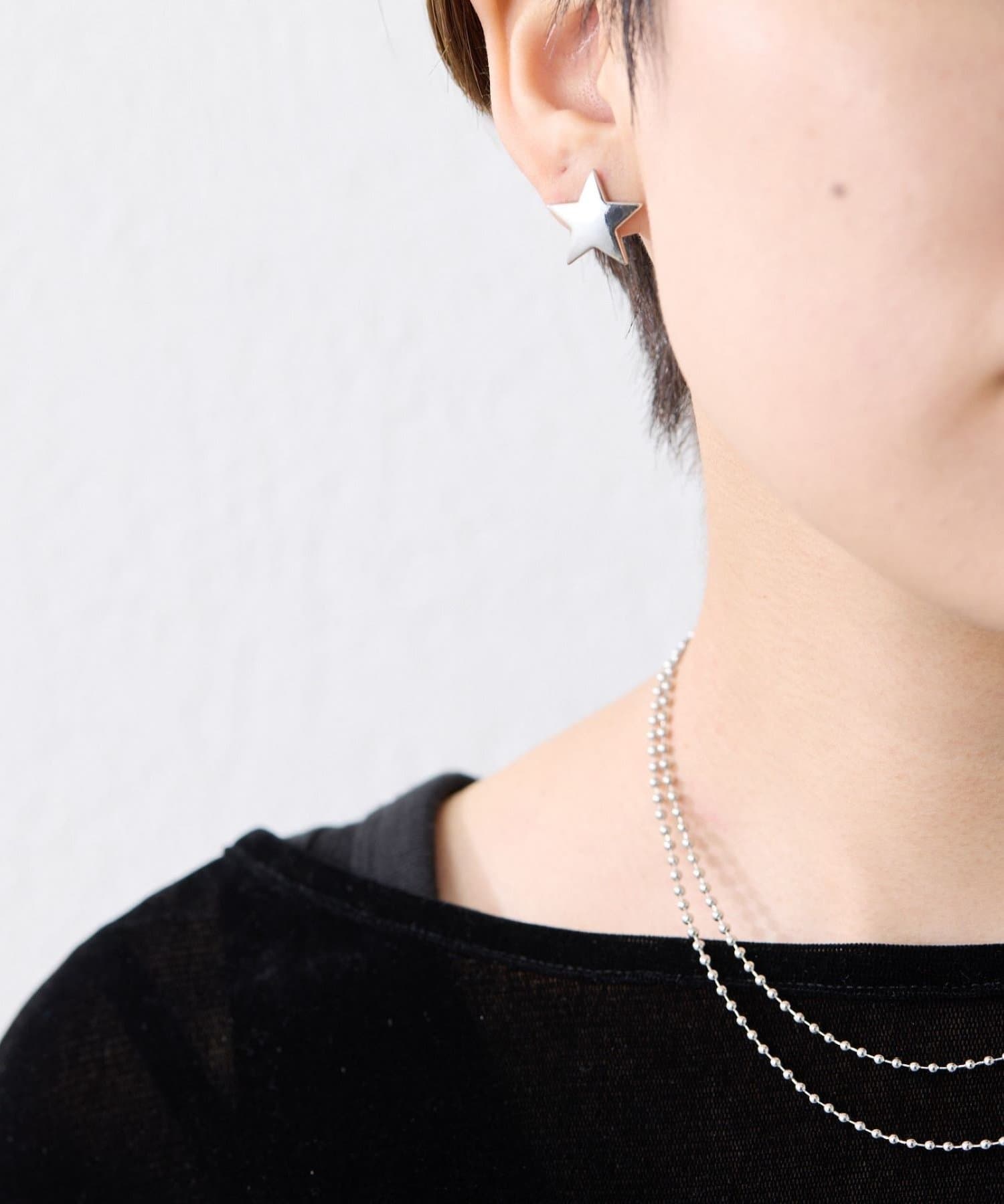 ear PAPILLONNER(イア パピヨネ) 《WEB限定》エッジスターピアス