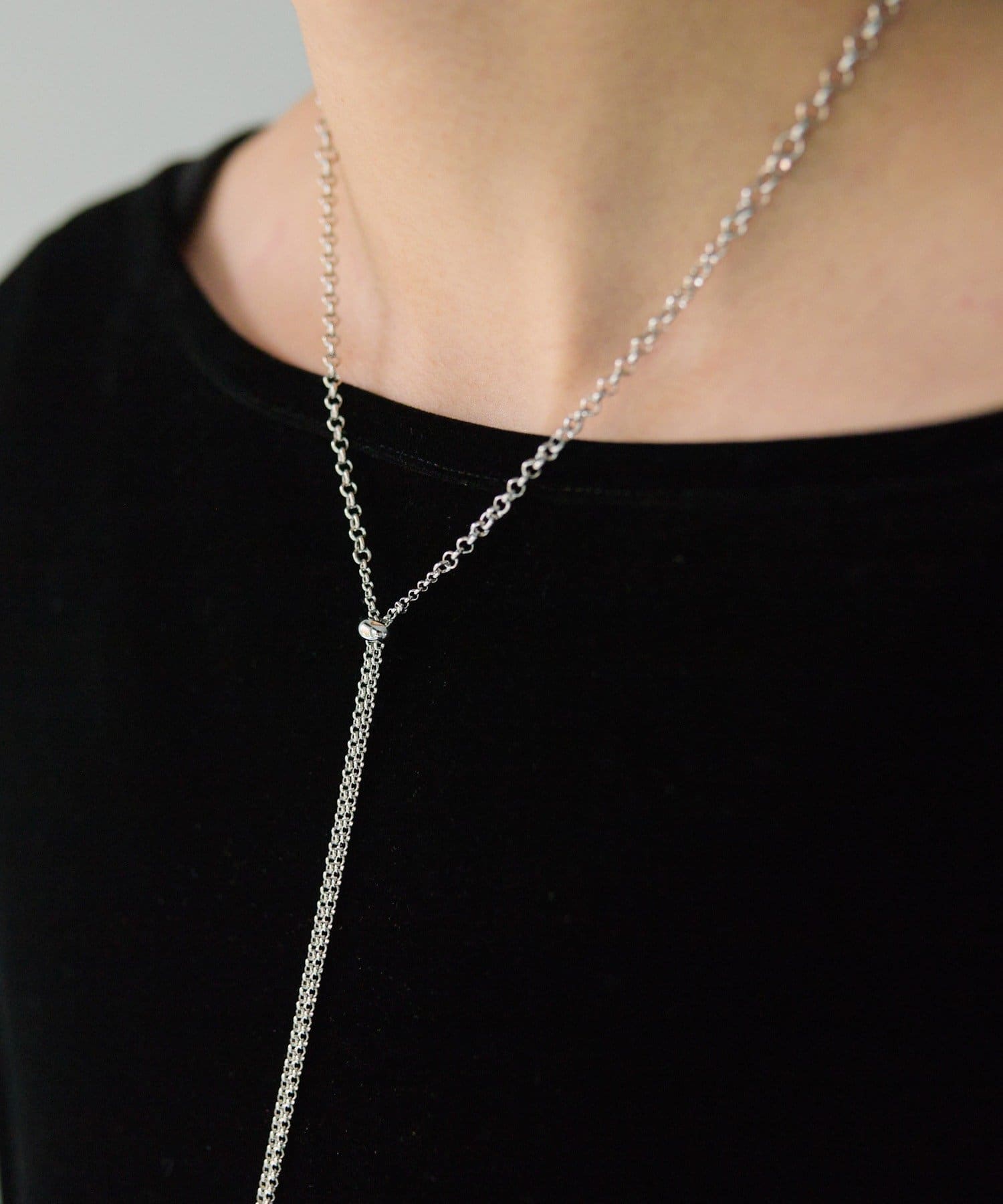 ear PAPILLONNER(イア パピヨネ) グラデーションスライドネックレス