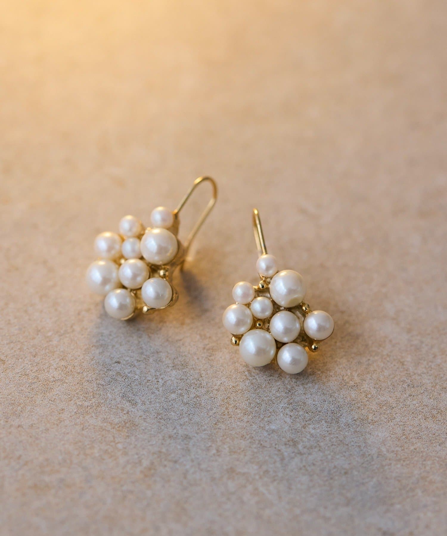 ear PAPILLONNER(イア パピヨネ) つぶつぶパールフックピアス