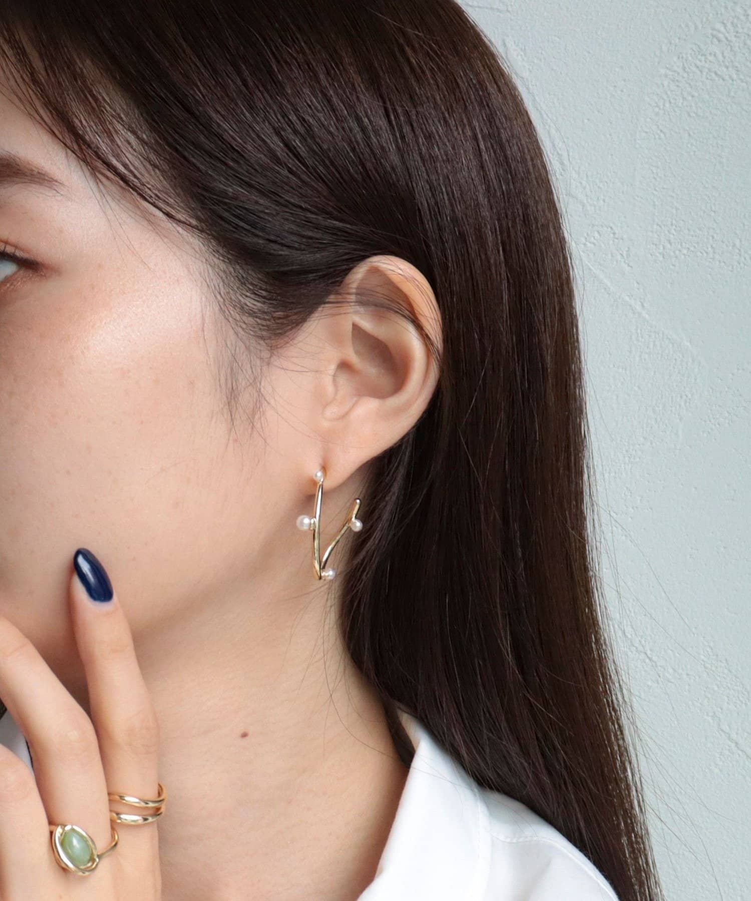 FREDY & GLOSTER(フレディ アンド グロスター) 粒パールカールピアス