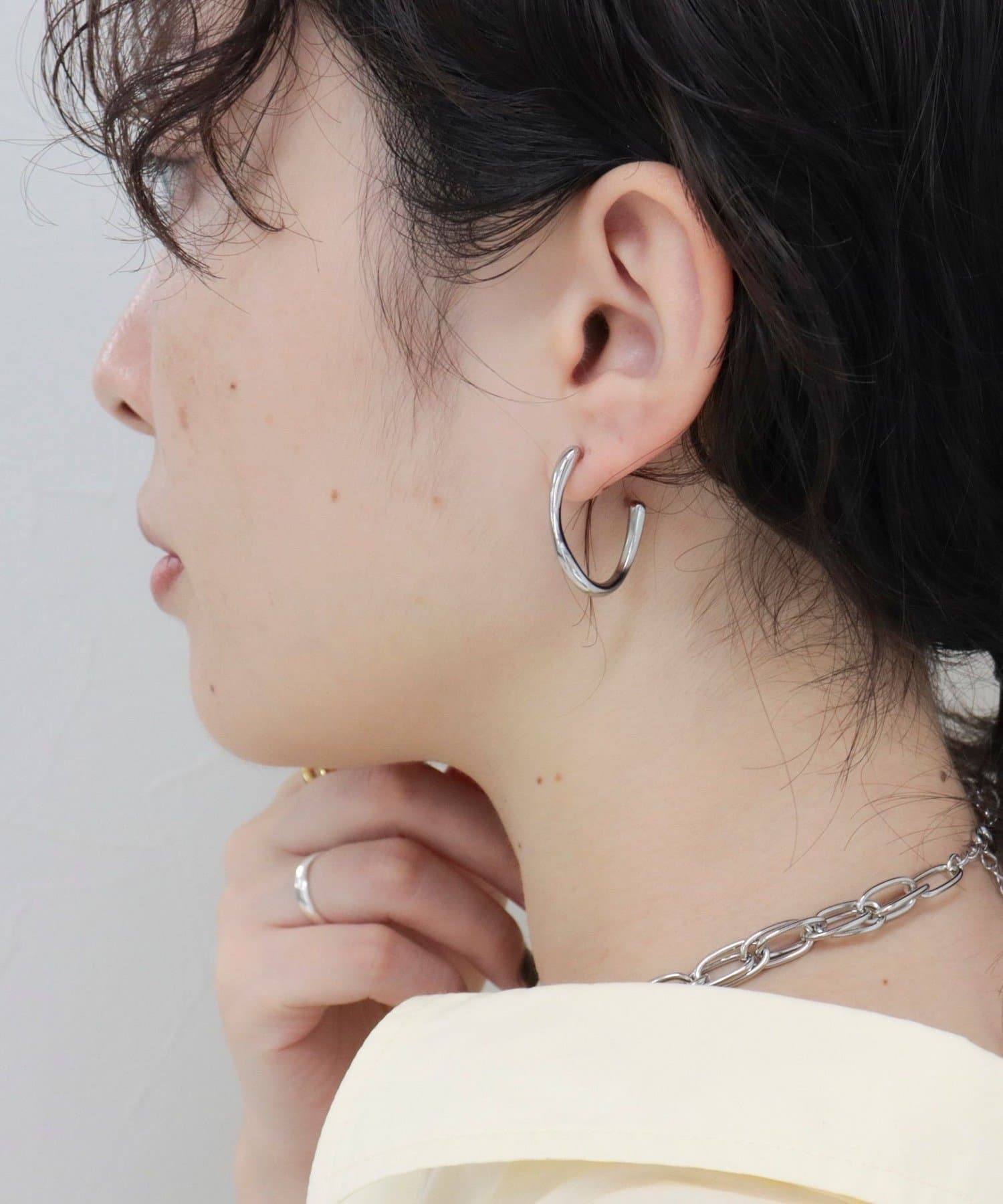 Gちゃん❤️ホワイトシェル　マーガレット　カービング　他　14kgfピアス Gちゃん❤️ホワイトシェル マーガレット カービング 他 14kgf
