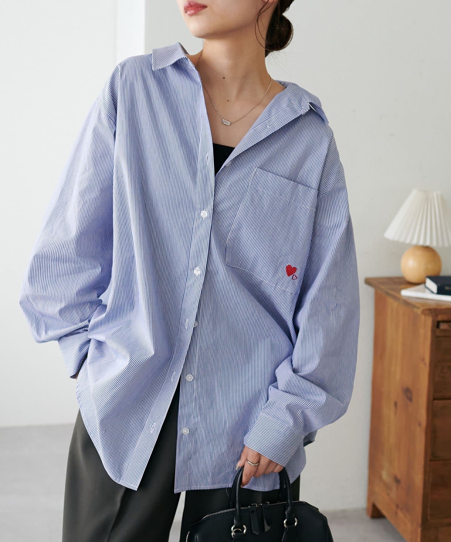 DISCOAT(ディスコート) 【WEB限定】ハート刺繍シャツ