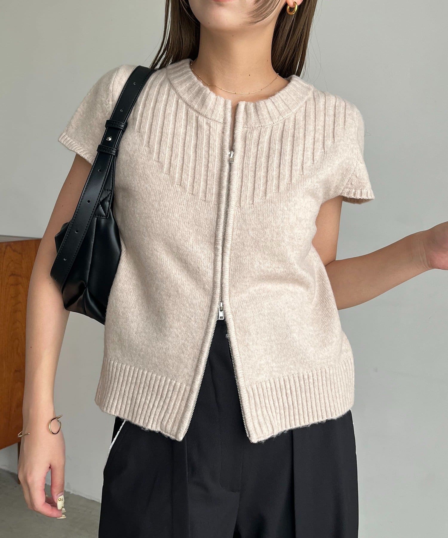CAPRICIEUX LE'MAGE(カプリシュレマージュ) 【ロングシーズン着用可能】ミニスリーブZIPニット
