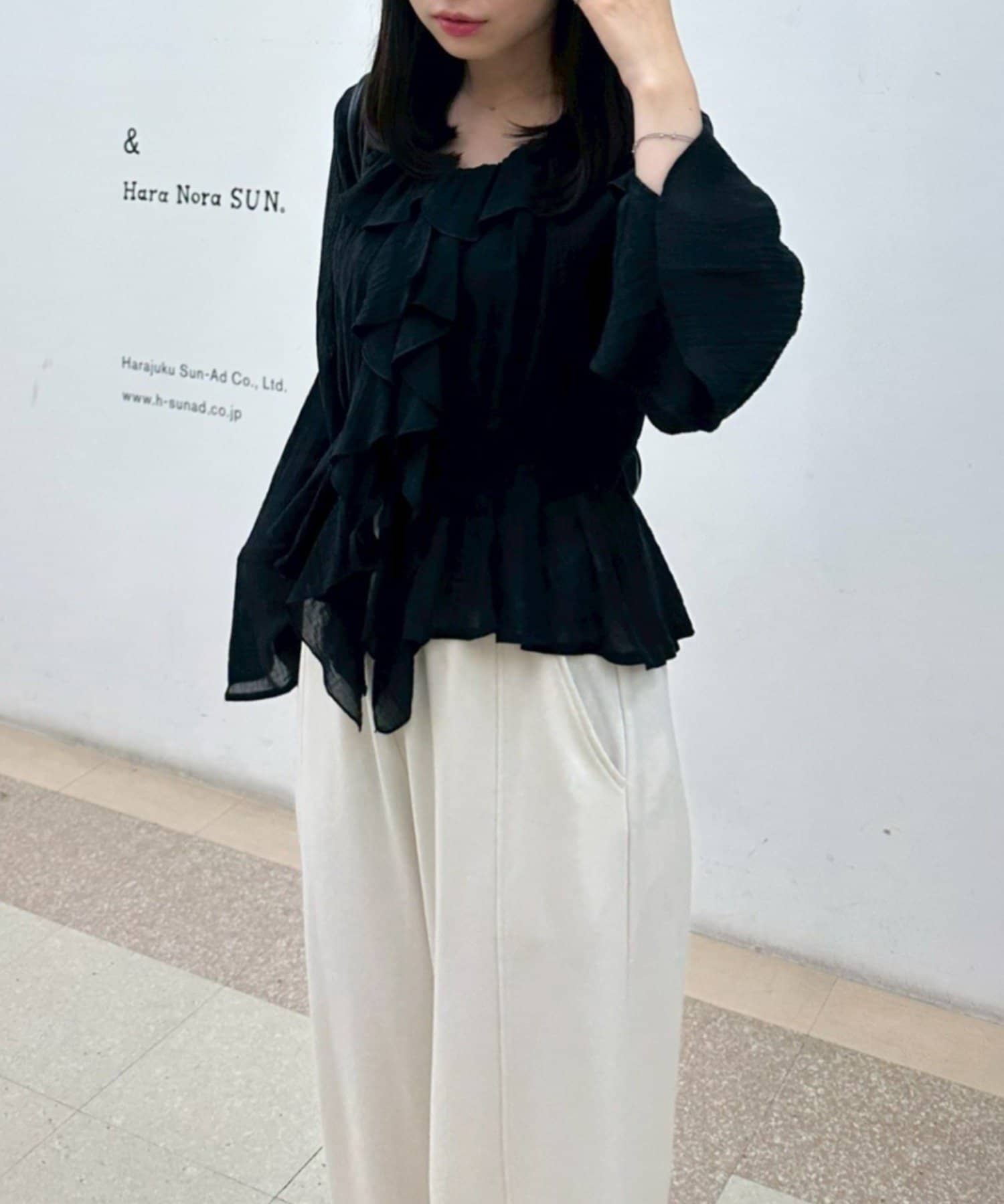 NICE CLAUP / OLIVE des OLIVE OUTLET(ナイスクラップ  / オリーブ デ オリーブ アウトレット) 【continuer】楊柳シアーラッフルブラウス