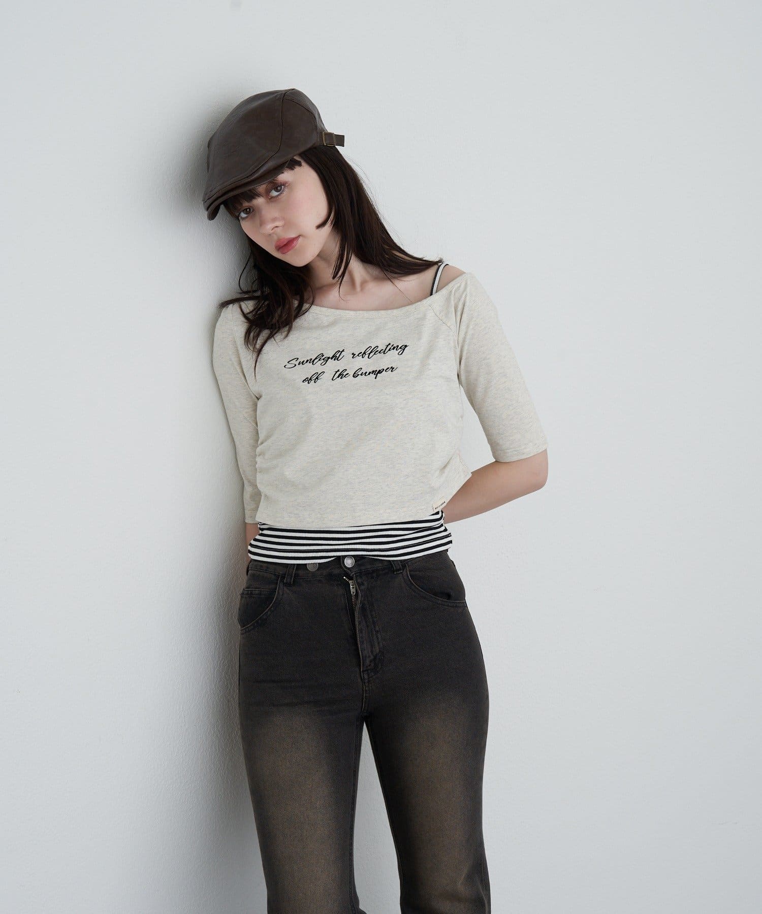 RAY CASSIN(レイカズン) フロッキーロゴワンショルレイヤードTシャツ