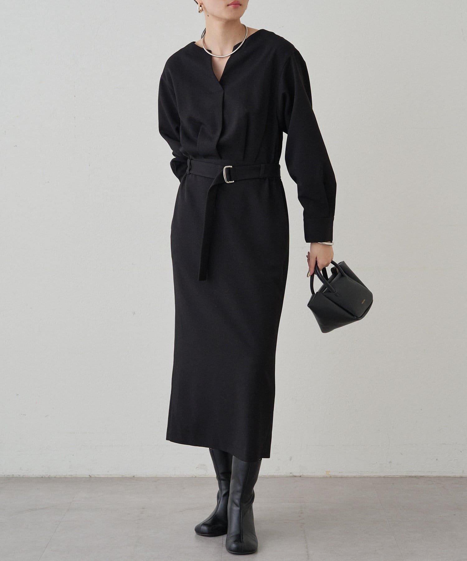 LOUNGEDRESS(ラウンジドレス) タックVベルトワンピース