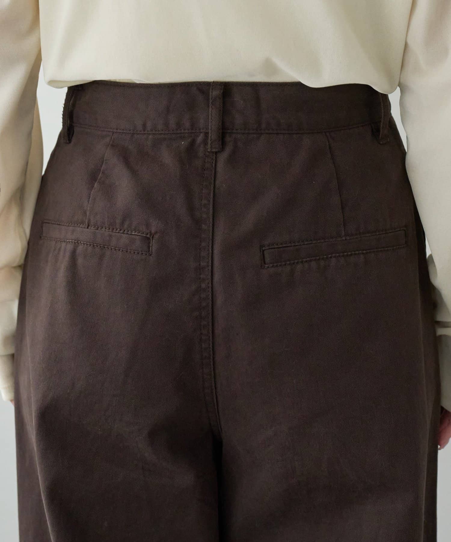 DISCOAT(ディスコート) 2タックチノワイドパンツ