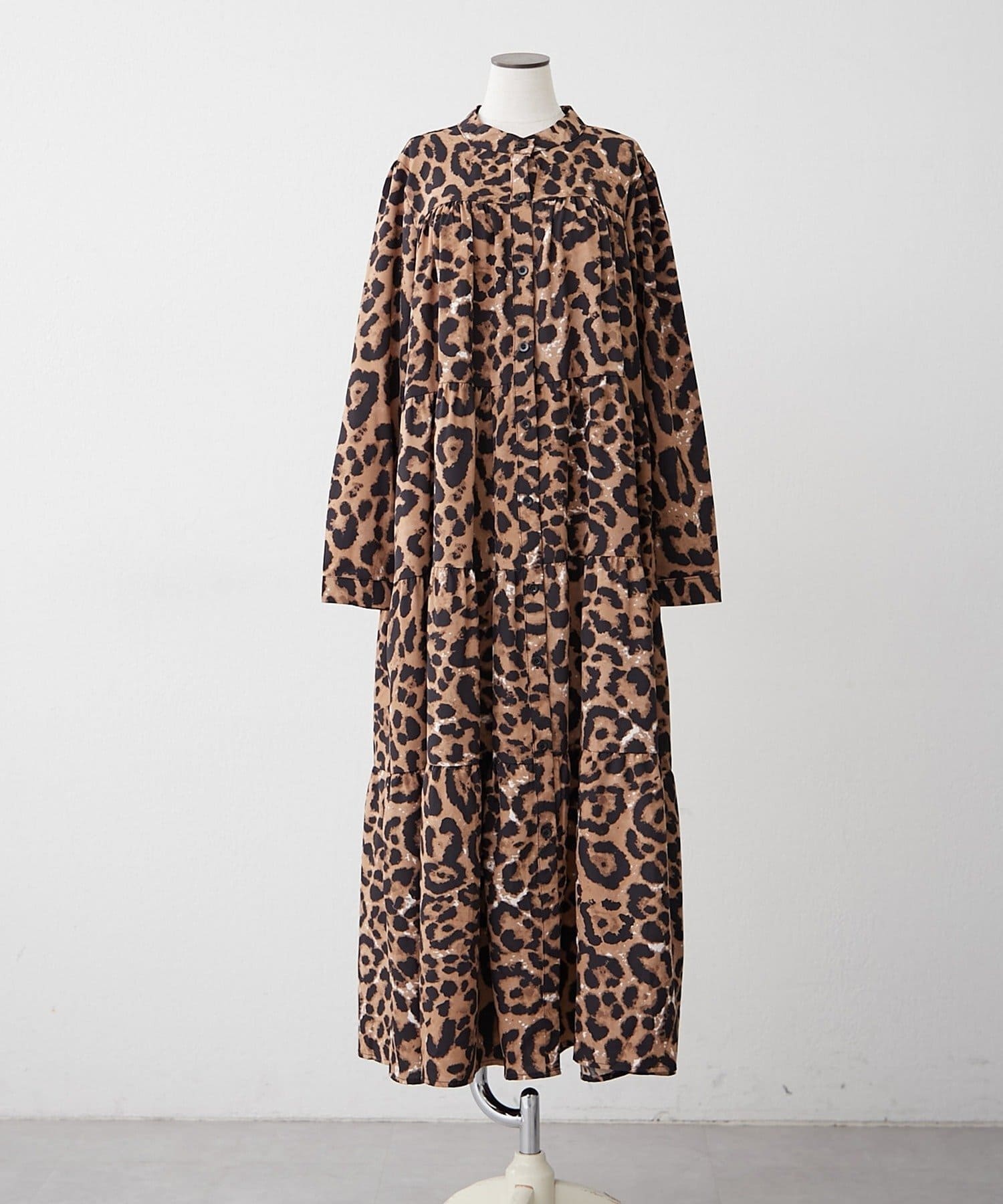 Remind me and forever(リマインドミーアンドフォーエバー) 【NAO】【WEB限定カラー有】アソート柄ティアードワンピース