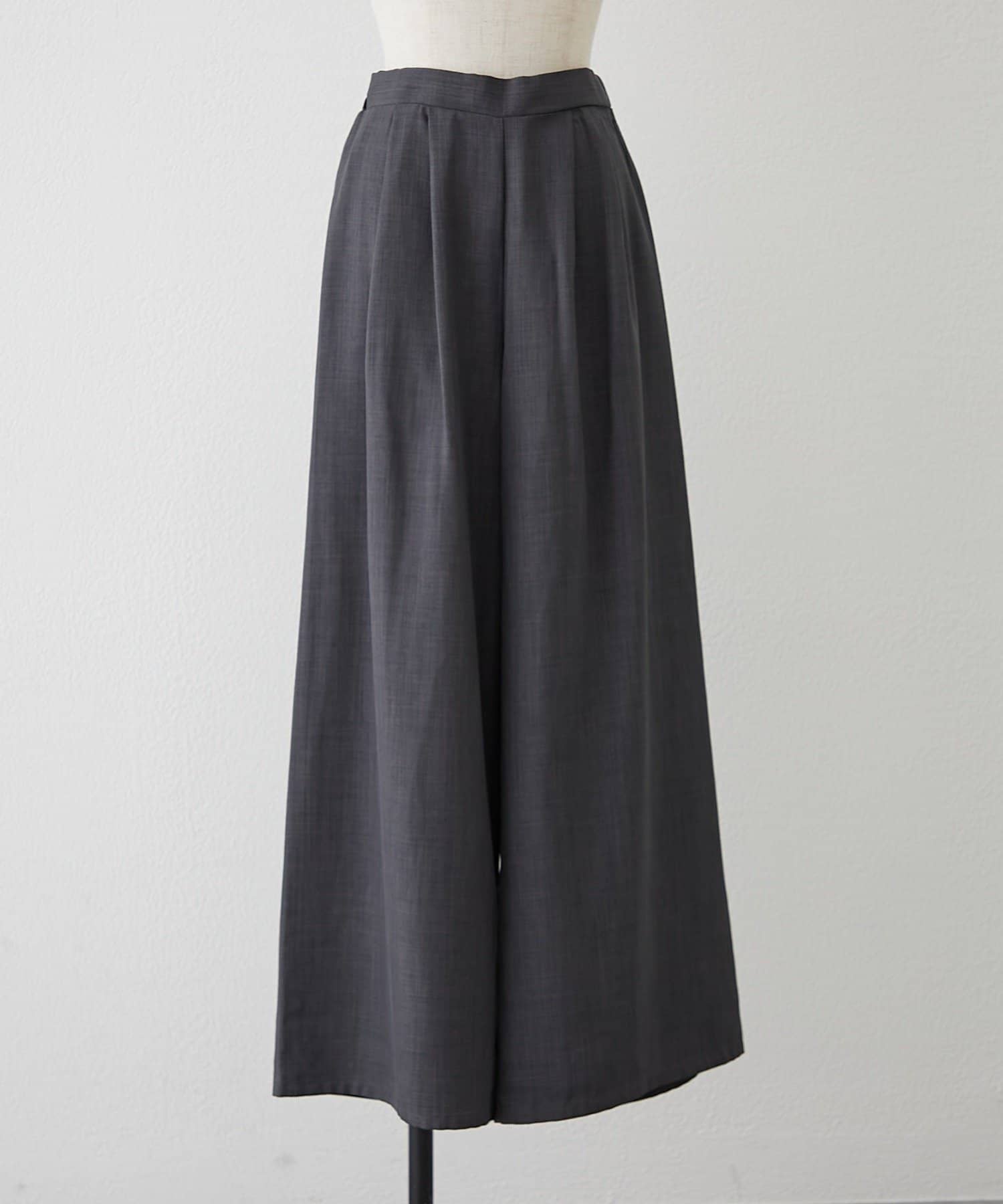 NICE CLAUP / OLIVE des OLIVE OUTLET(ナイスクラップ  / オリーブ デ オリーブ アウトレット) 人気につきリバイバル！【RMAF】【２枚セット】麻風素材の色々ぼたんキャミ+パンツセット