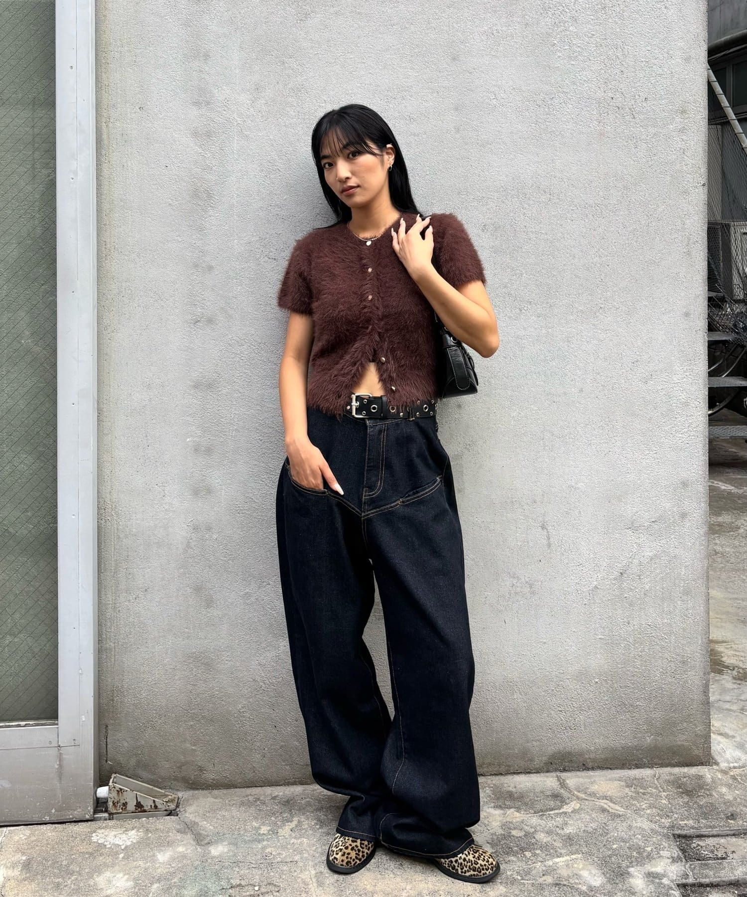 WHO’S WHO gallery(フーズフーギャラリー) シャギー半袖カーデ