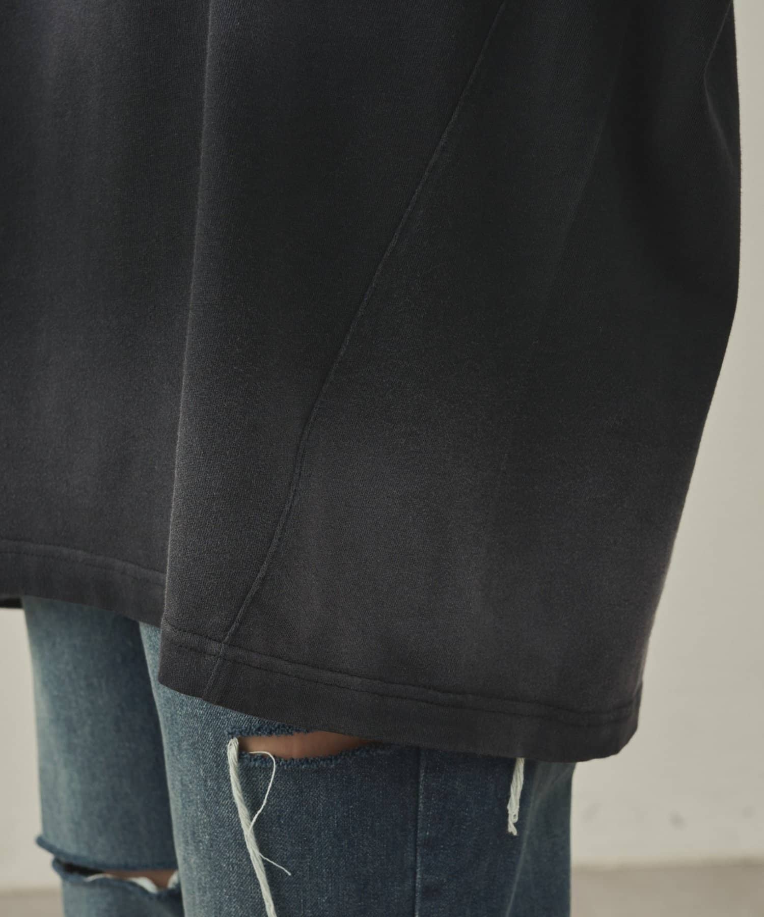 COLONY 2139(コロニー トゥーワンスリーナイン) 【paradigm】ガス焼き天竺サルファダイスプレーT