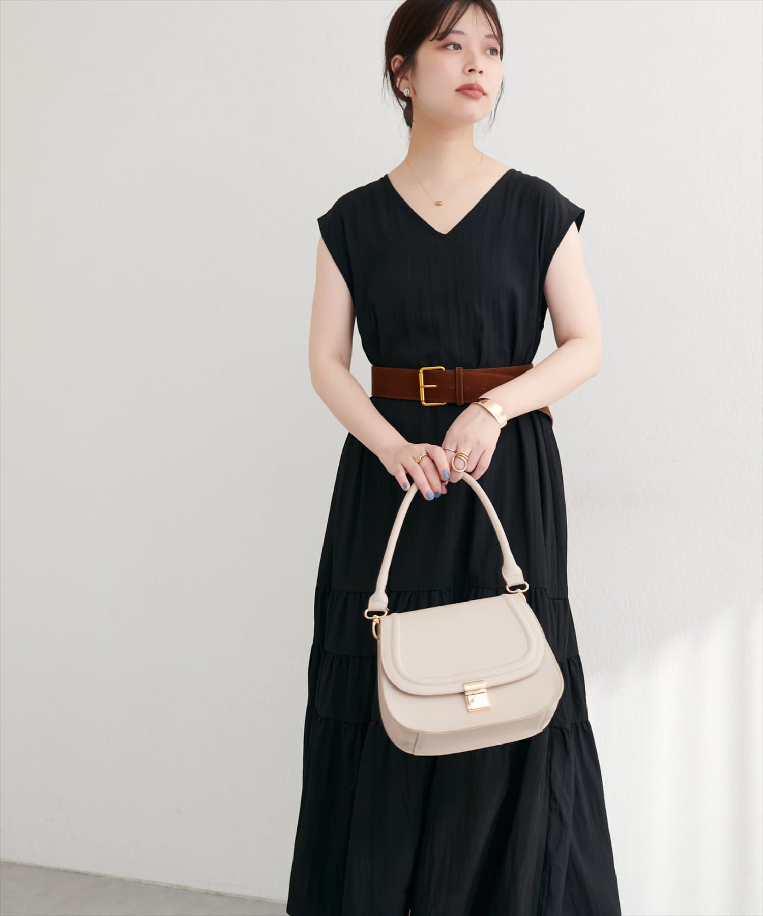 natural couture(ナチュラルクチュール) Vネックギャザー切替ワンピース