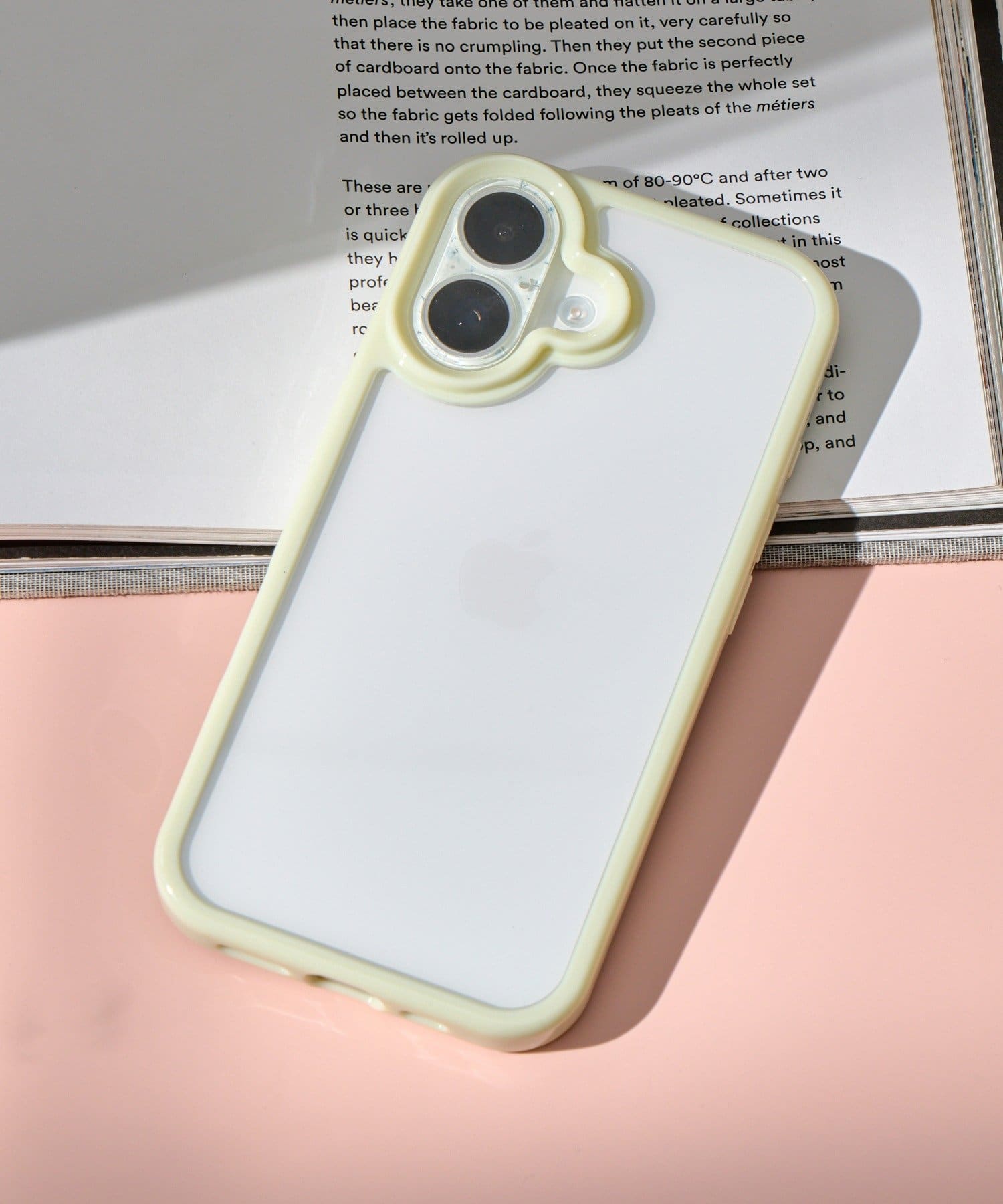 Lattice(ラティス) シンプルカラースマホケース(iPhone16)