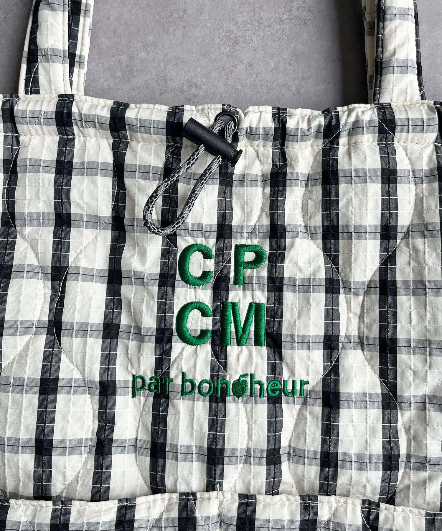 CPCM(シーピーシーエム) キルトロゴトートバッグ