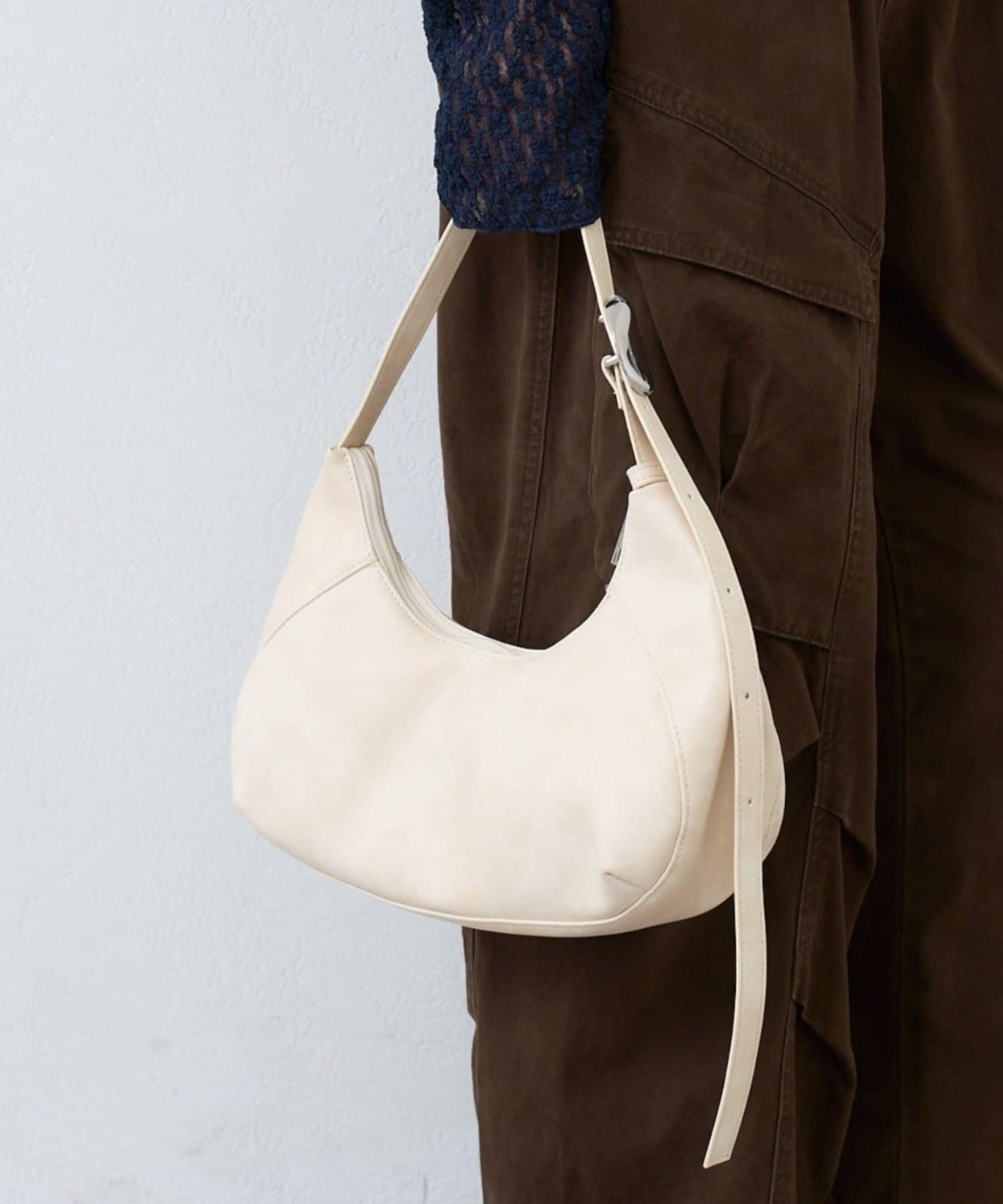 Kastane(カスタネ) 【2WAY/500mlペットボトル収納可】モチーフハーフムーンBAG