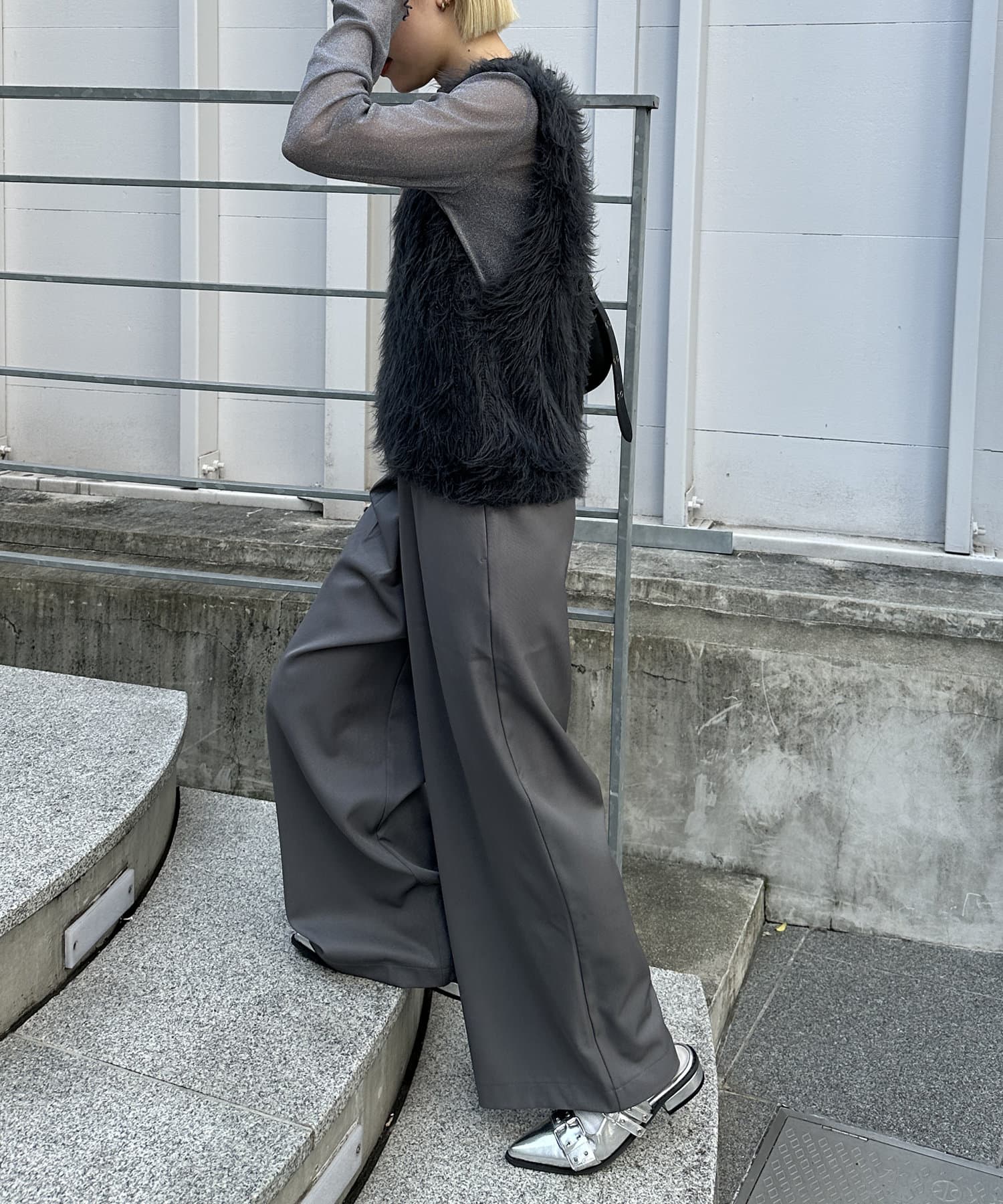 OUTLET(アウトレット) 【w closet】ラメフェザーニットベスト
