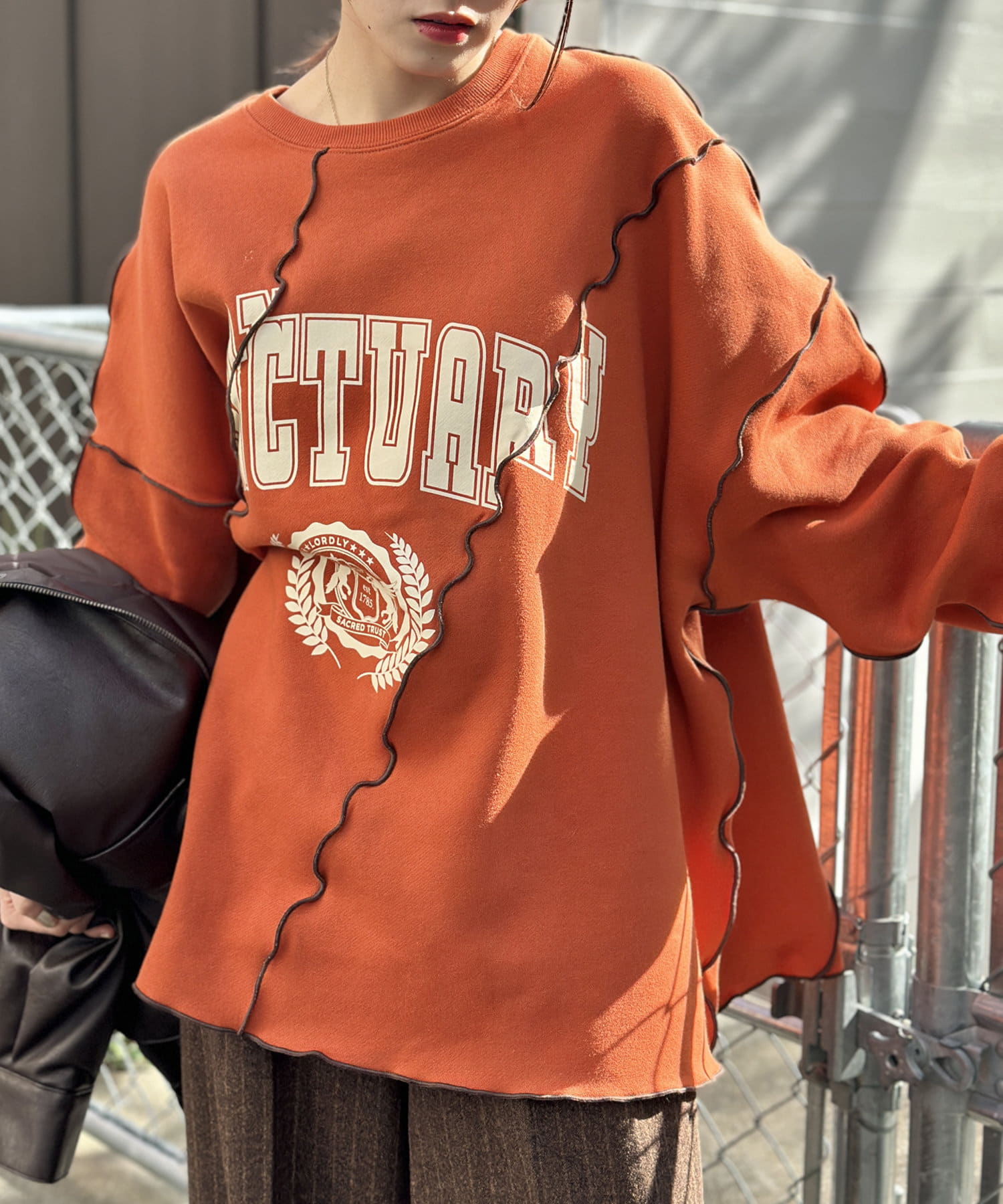 w closet】メロウ配色ロゴスウェット | OUTLET(アウトレット
