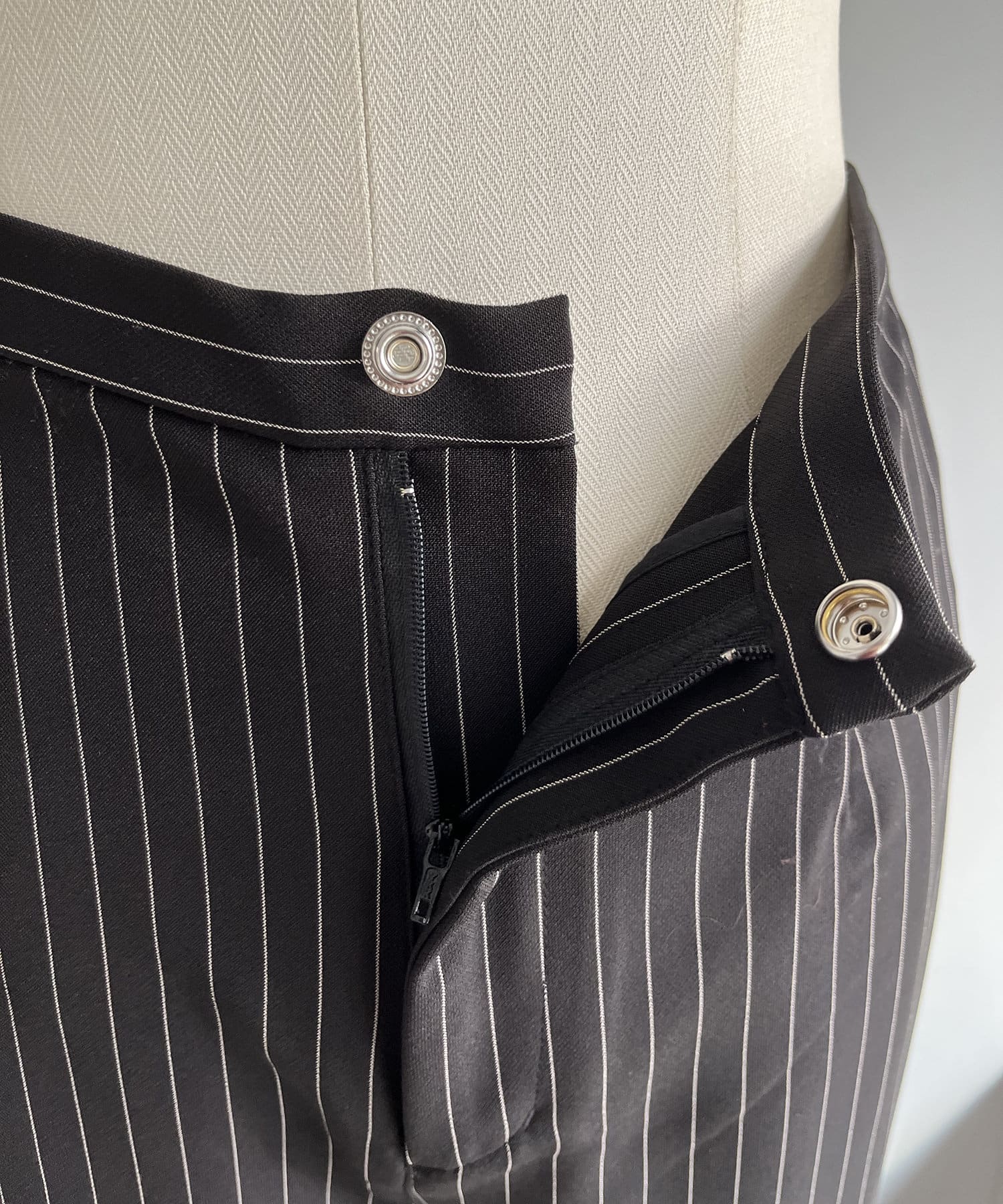 OUTLET(アウトレット) 【Pasterip】Easy slim slacks