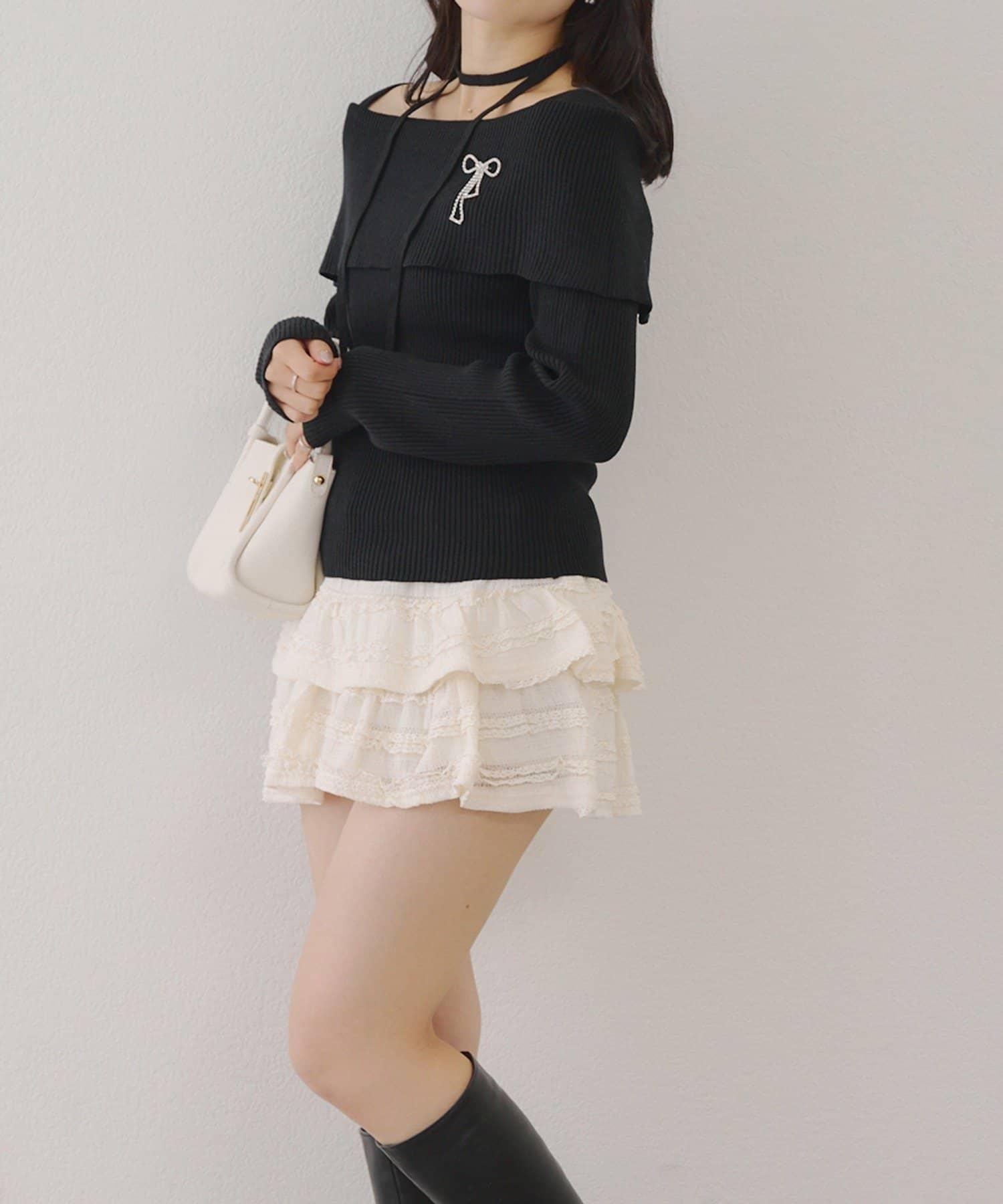 NICE CLAUP / OLIVE des OLIVE OUTLET(ナイスクラップ  / オリーブ デ オリーブ アウトレット) 【RMAF】オフショルブローチ付きニット