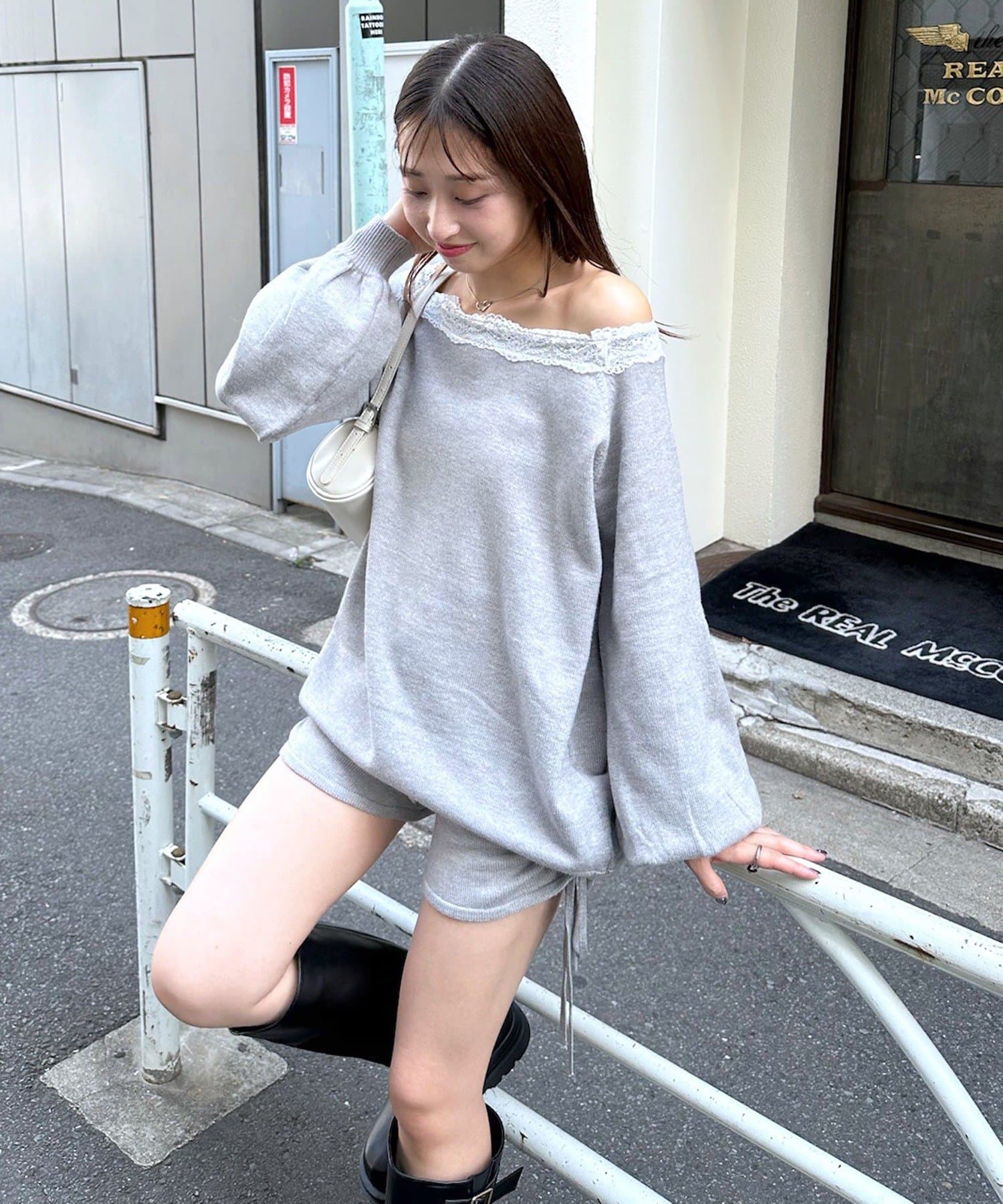 クロマティックLEON×DESIGNWORKS〜ニットセットアップ LEON別注】パーカも付いた「デザインワークス」のセットアップ