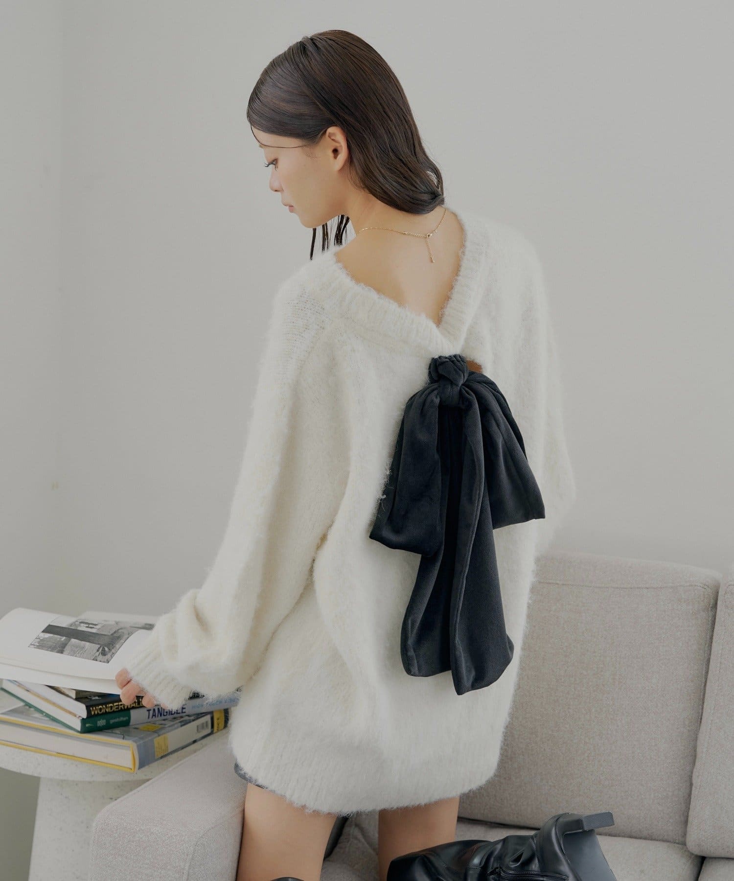 Chico(チコ) 【9/6(土)0時販売開始】2wayバックオープンベロアリボンルーズニット