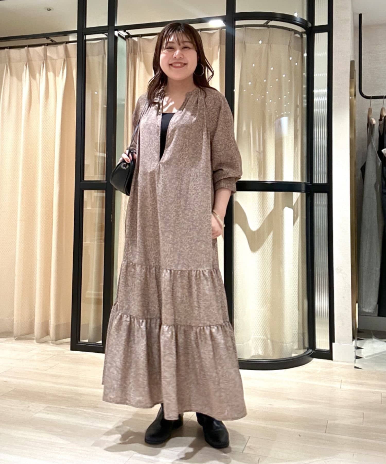 OUTLET(アウトレット) 【Omekashi】スキッパーティアードワンピース