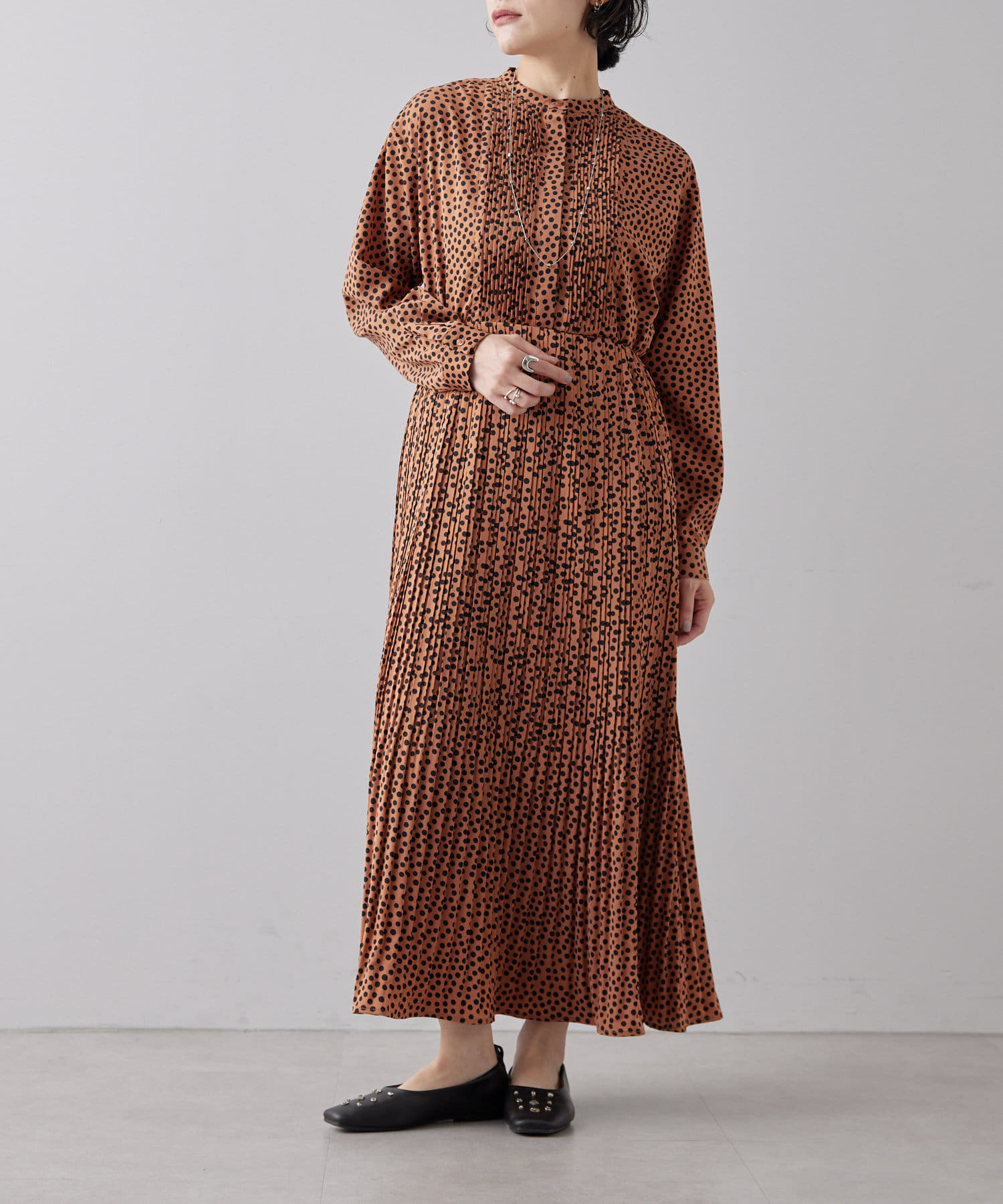 OUTLET(アウトレット) 【ear PAPILLONNER】シャーリングワンピース【SUM1 STYLE】