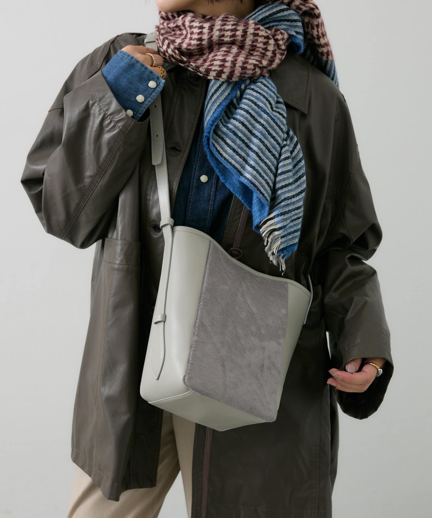 OUTLET(アウトレット) 【ear PAPILLONNER】カウファーショルダーバッグ