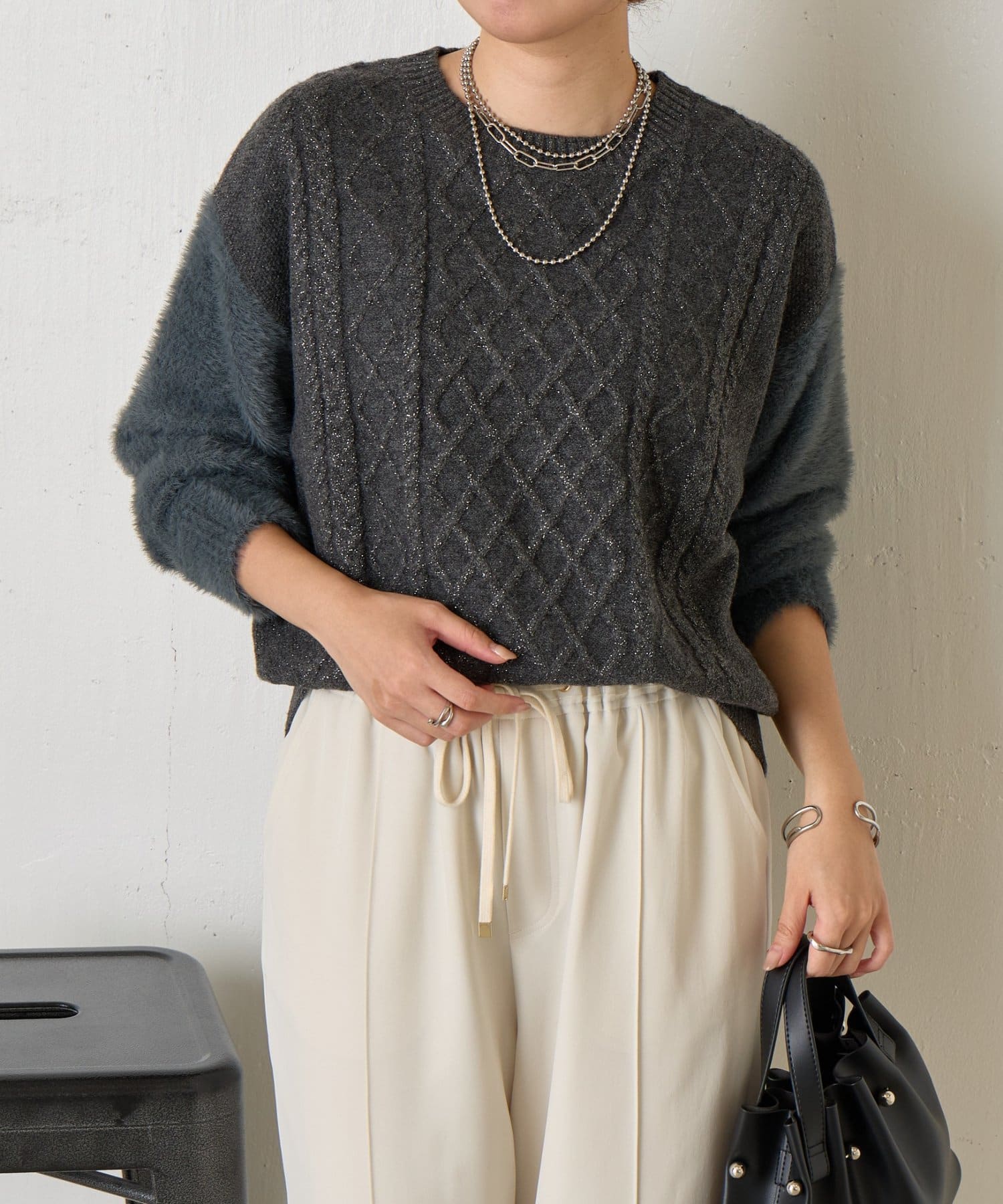 Jena　espace merveilleux(ジェナ　エスパスメルヴェイユ) ラメフェザーケーブルニット