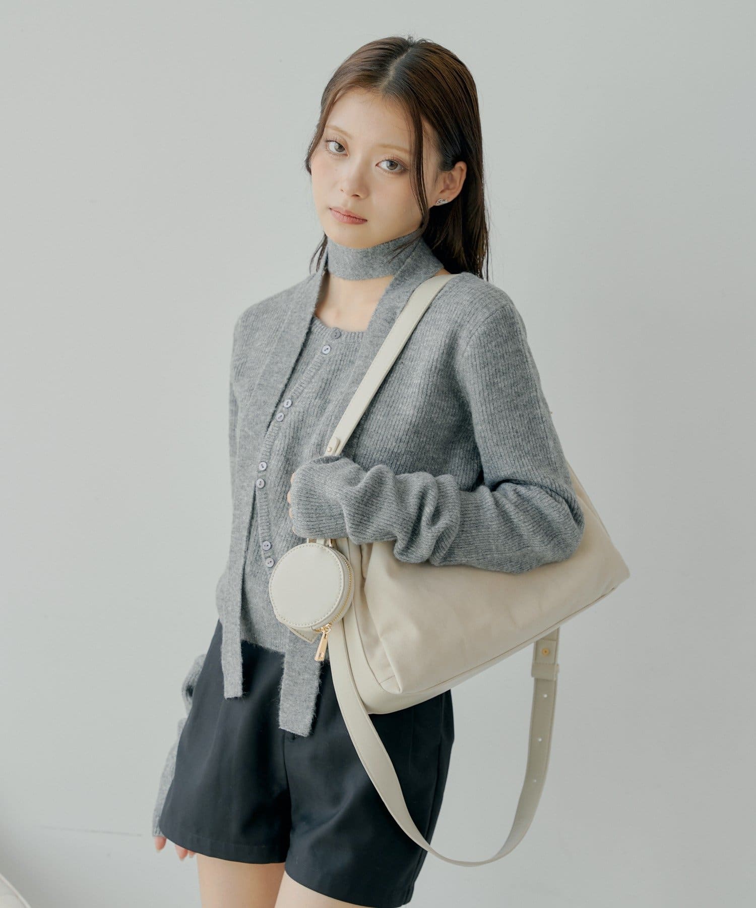 Chico(チコ) ポーチチャーム付きスエードコンビボストンバッグ