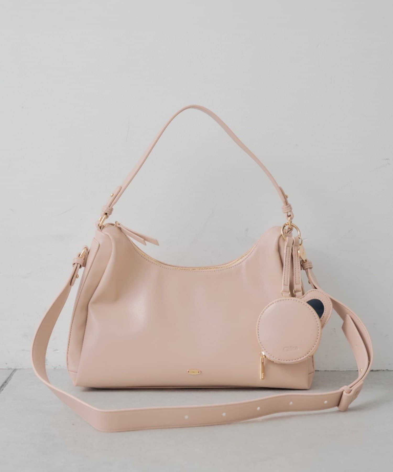 Chico(チコ) ポーチチャーム付きスエードコンビボストンバッグ