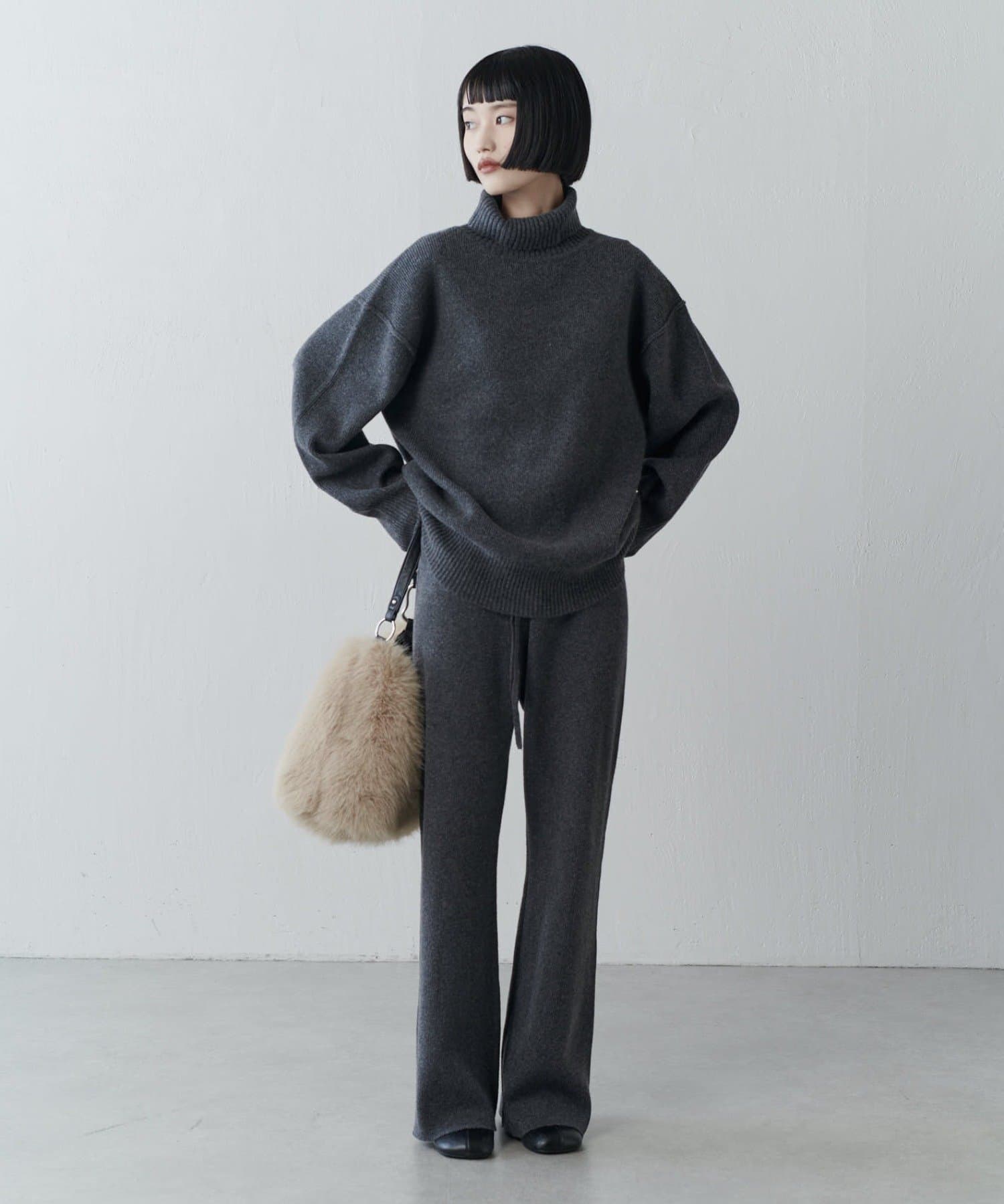 Lui's(ルイス) タートルネックニットプルオーバー