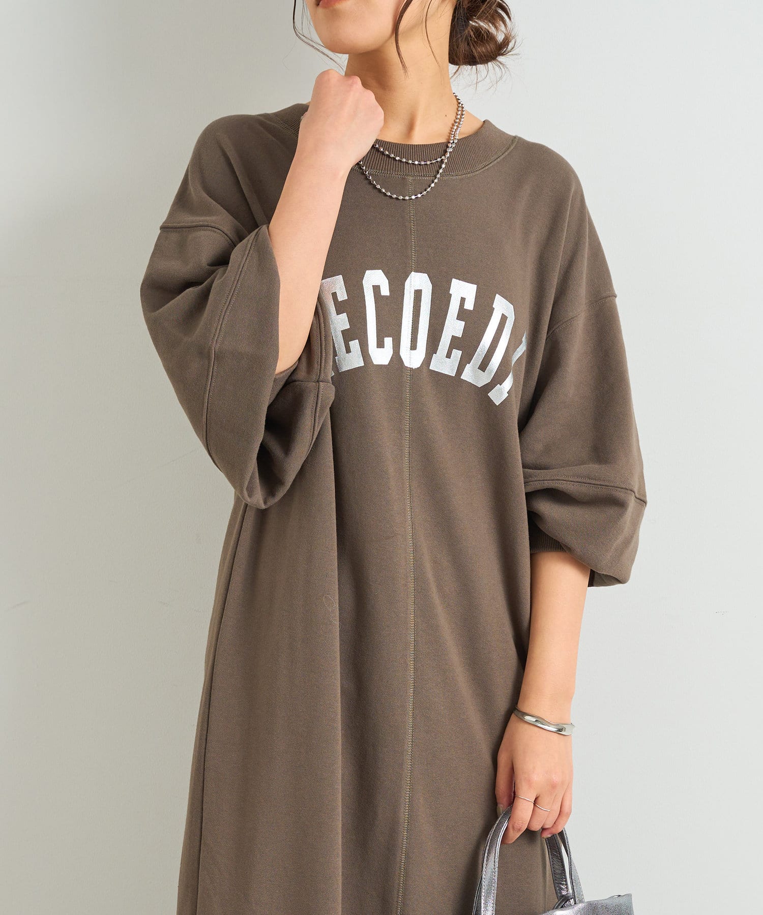 即購入× マーメイドワンピース セール】Vネックシアースリーブマーメイドワンピース