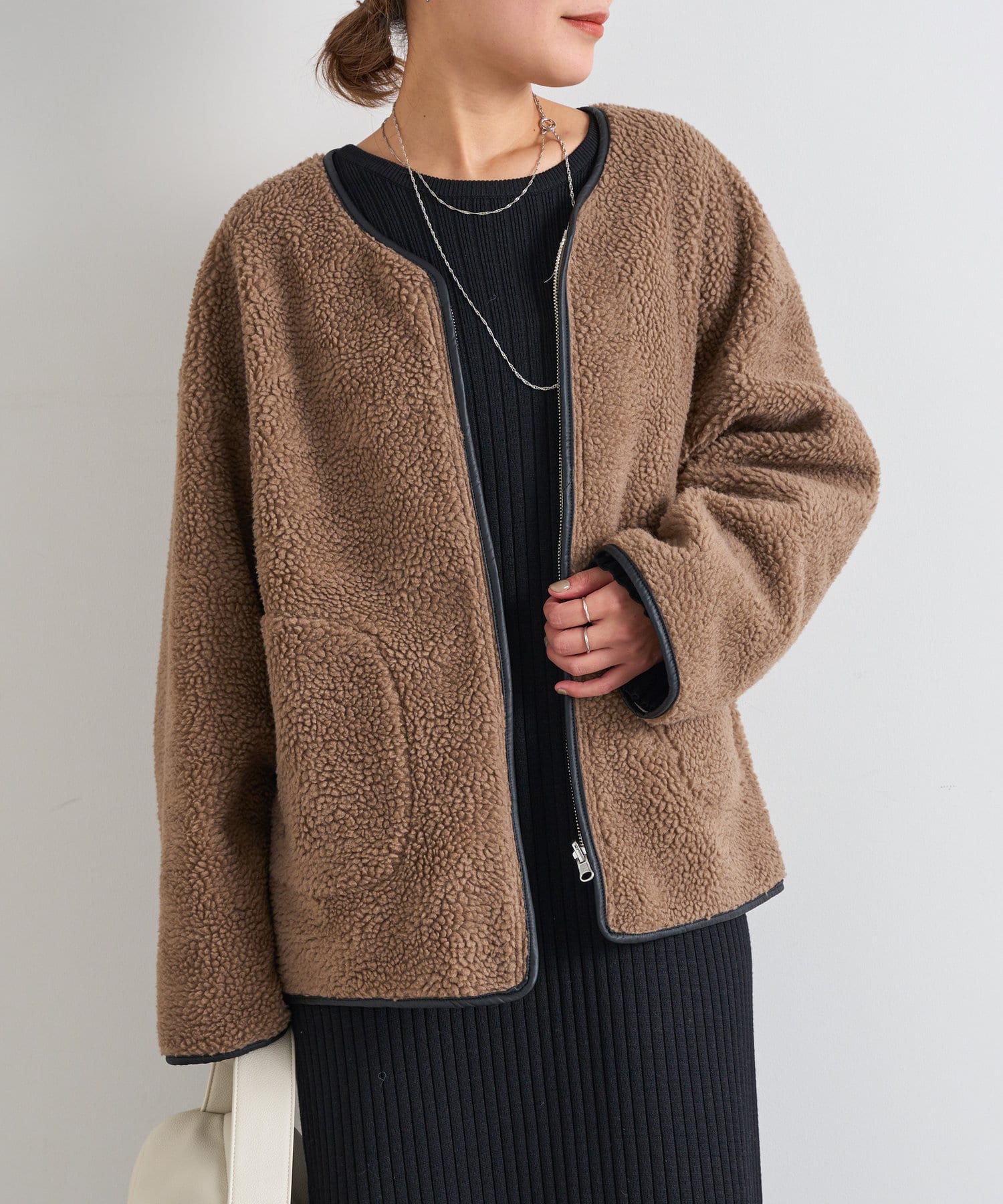 un dix cors】リバーシブルパイピングボアコート | OUTLET