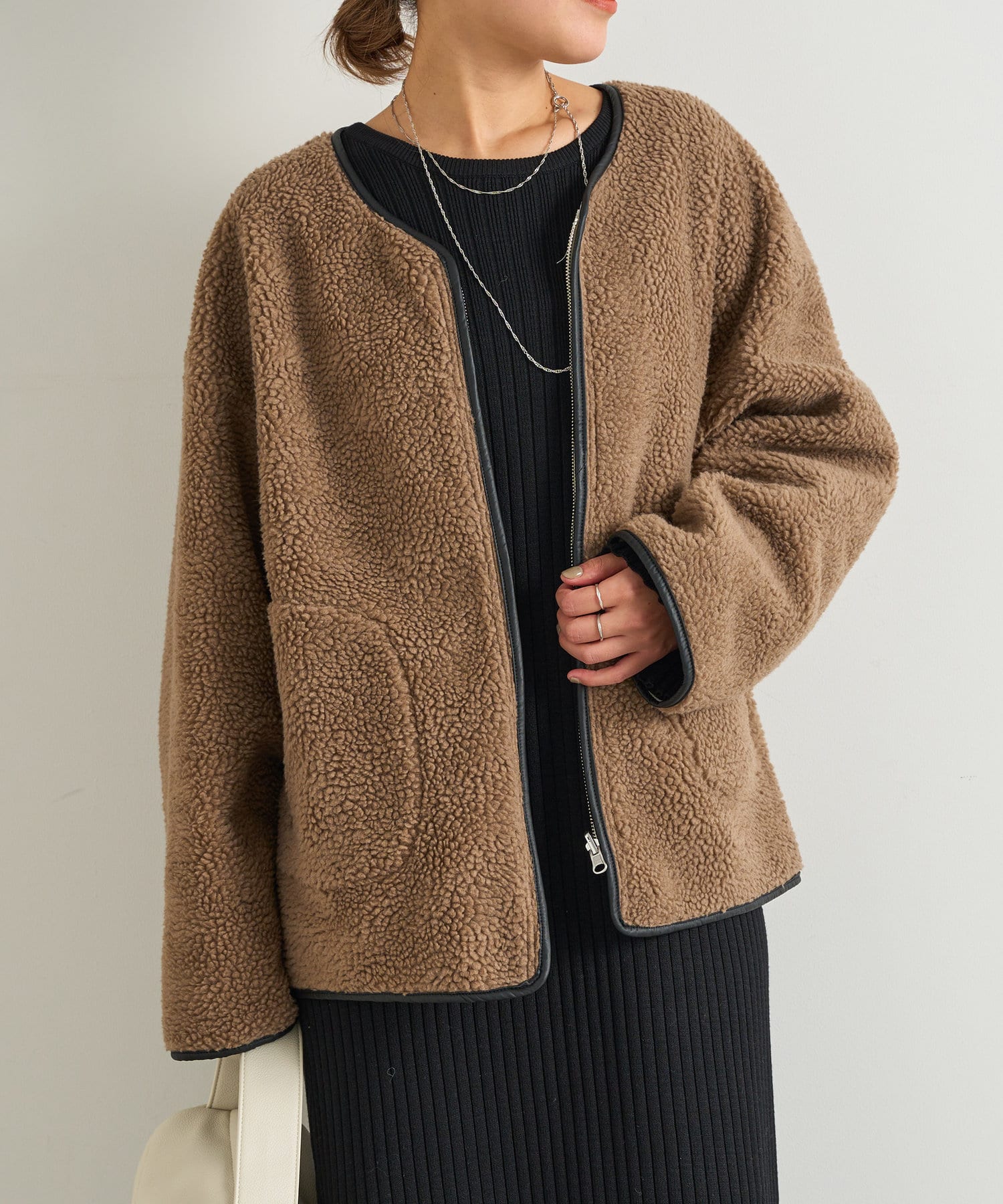 un dix cors】リバーシブルパイピングボアコート | OUTLET