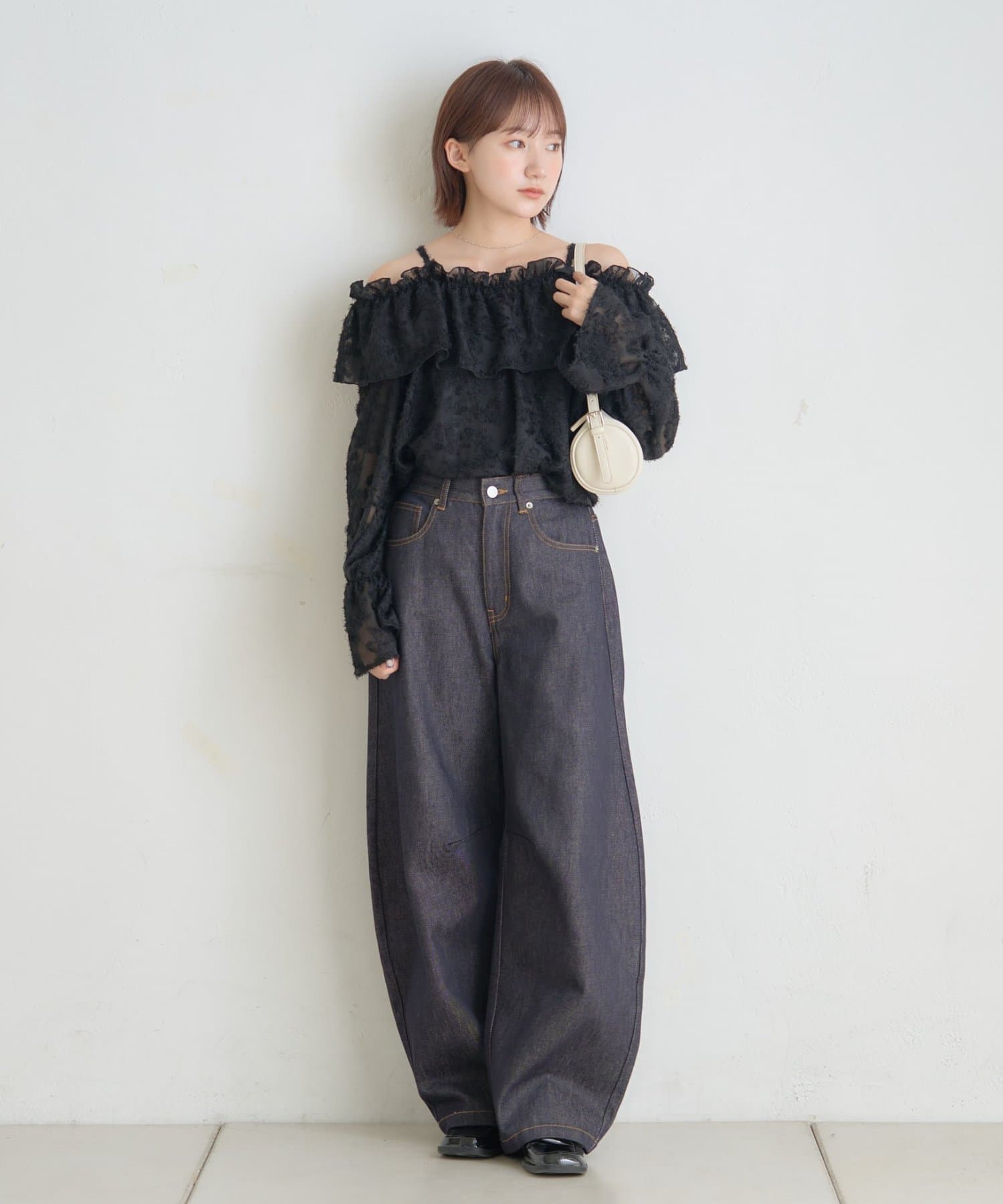 mline(エムライン) [mline]シャギーフリル オフショルブラウス