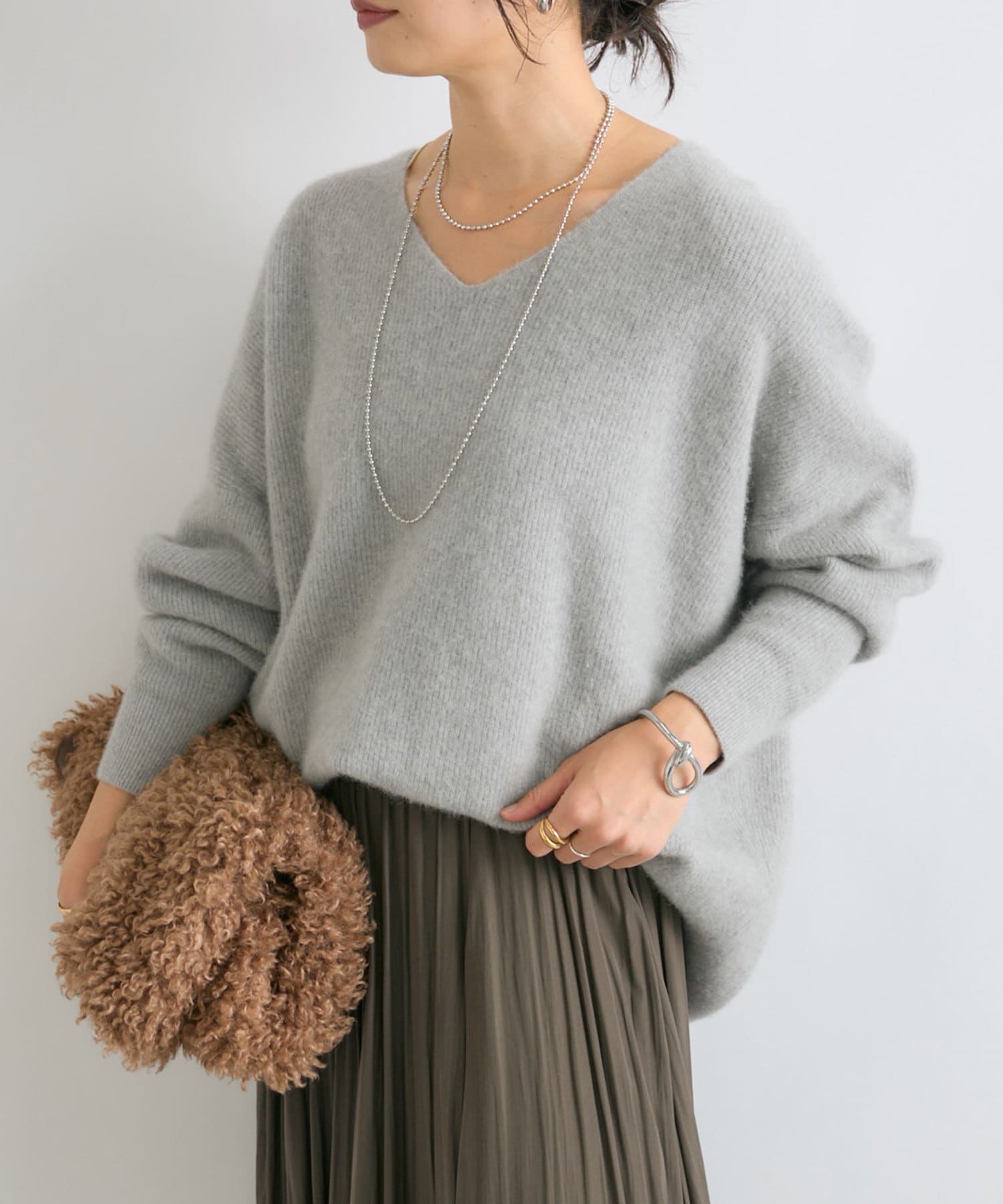 【リヴドロワ】ふわふわ　ヘアリー　ウール　Vネック　ニット　セーター　長袖 RIVE DROITE】ヘアリーウール片畦Vネックニット | OUTLET