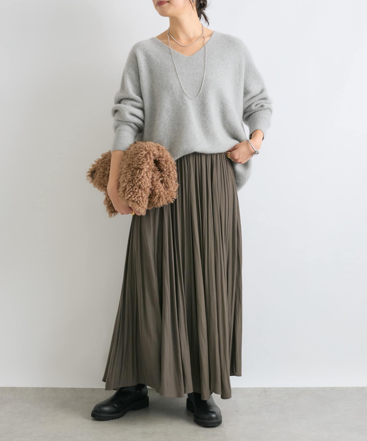 RIVE DROITE】ヘアリーウール片畦Vネックニット | OUTLET
