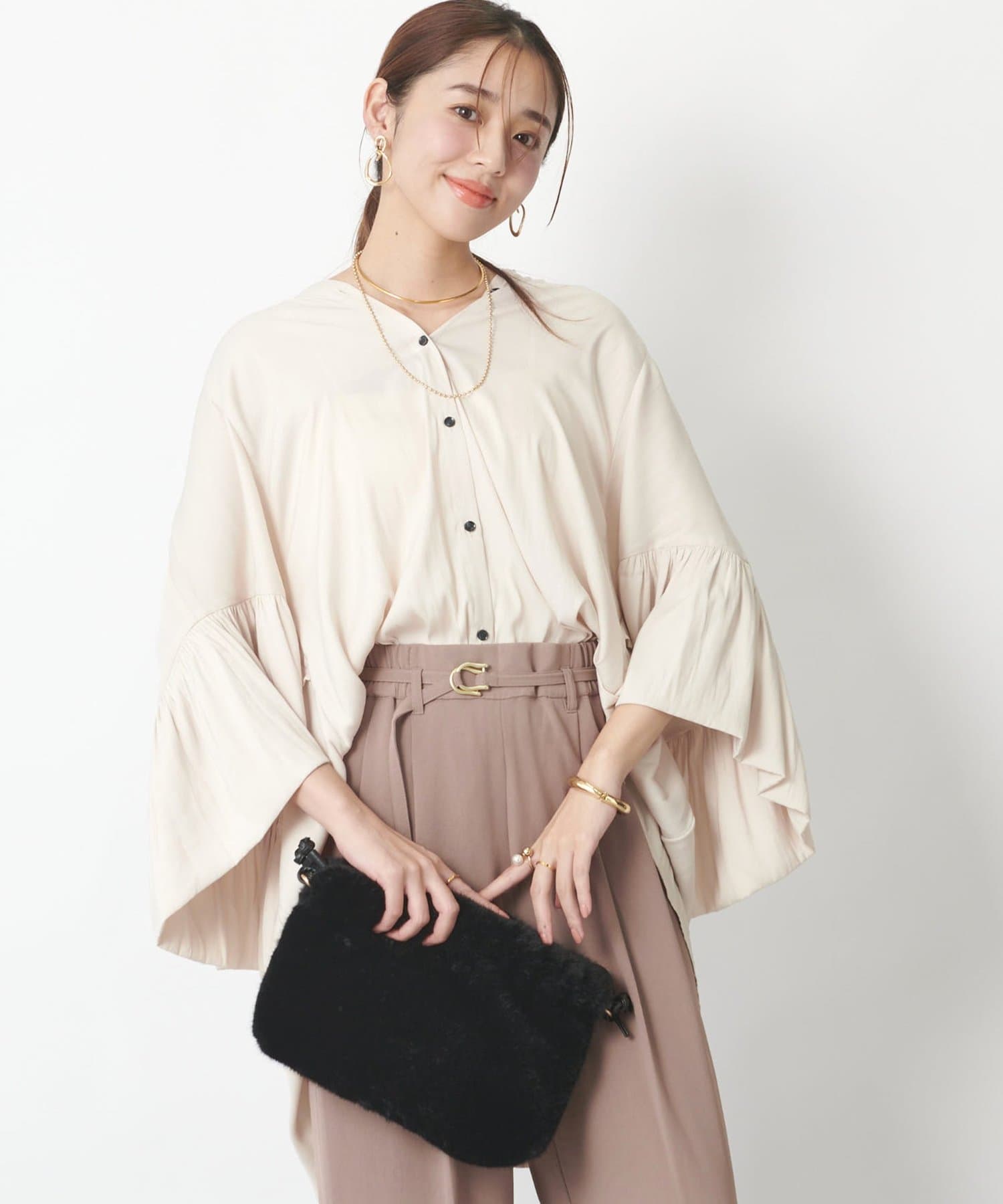 un dix cors(アンディコール) 《大人可愛い◎》シャンブレーチュニックブラウス