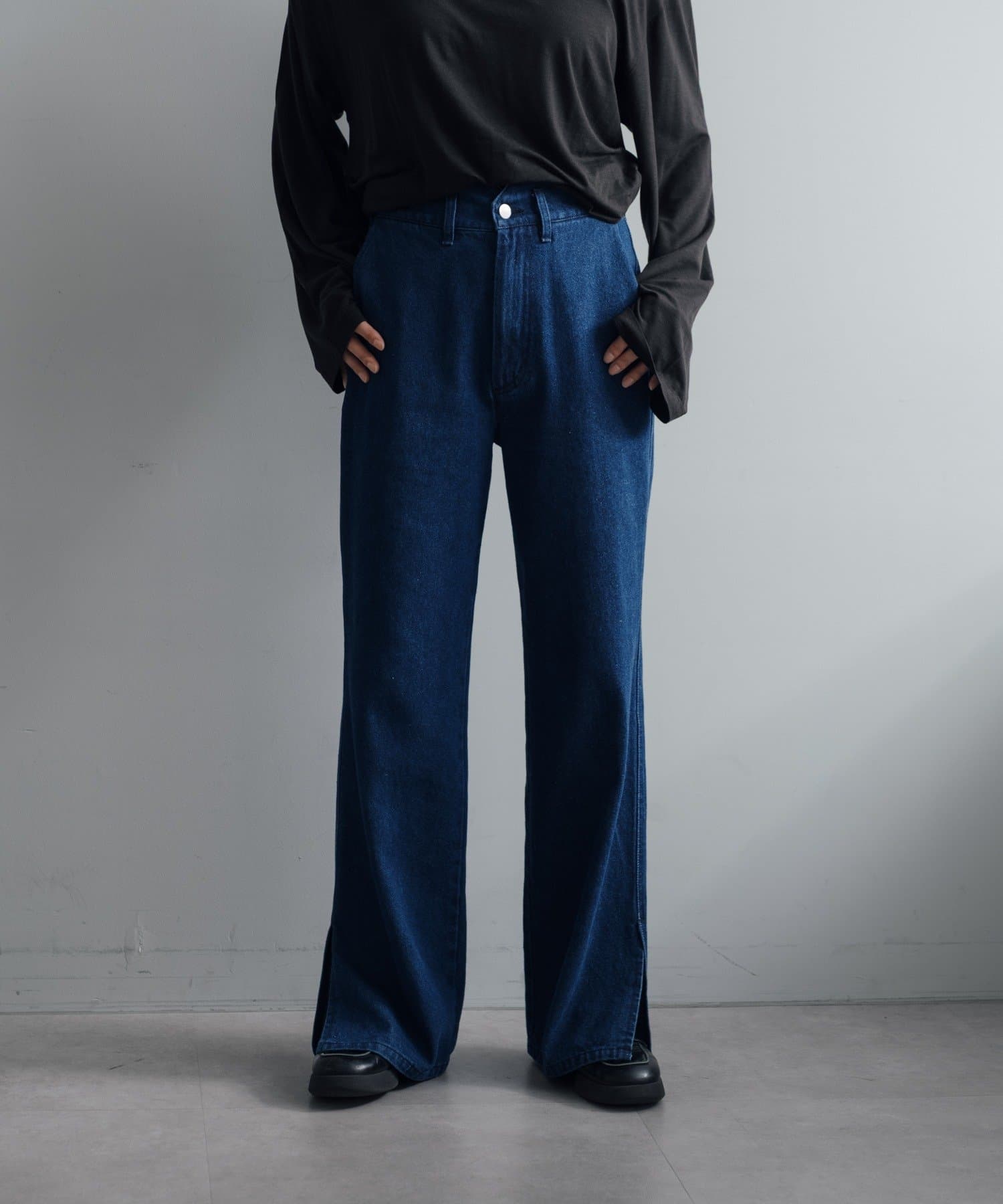 Pasterip(パセリ) Regular fit slit denim