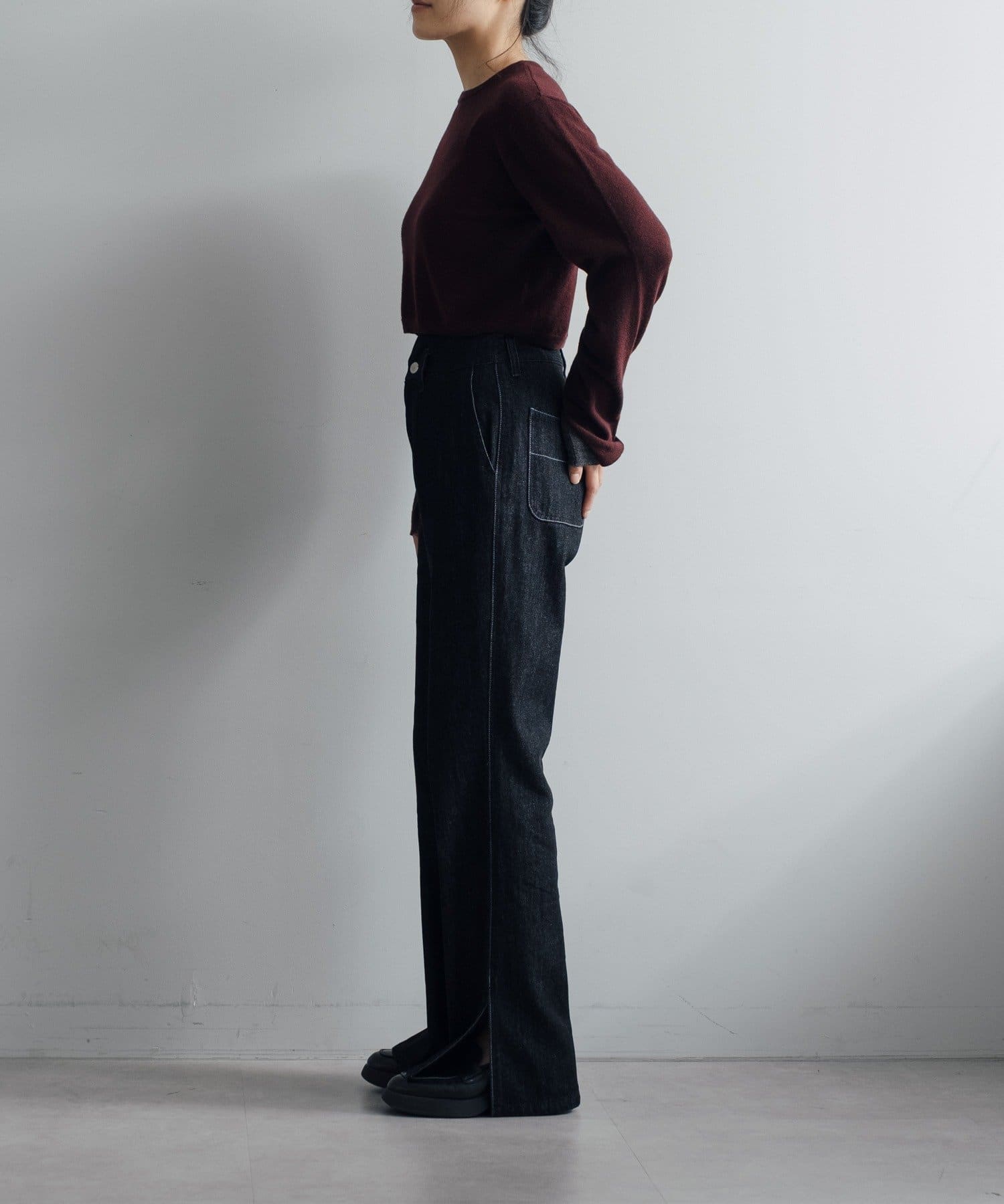 Pasterip(パセリ) Regular fit slit denim