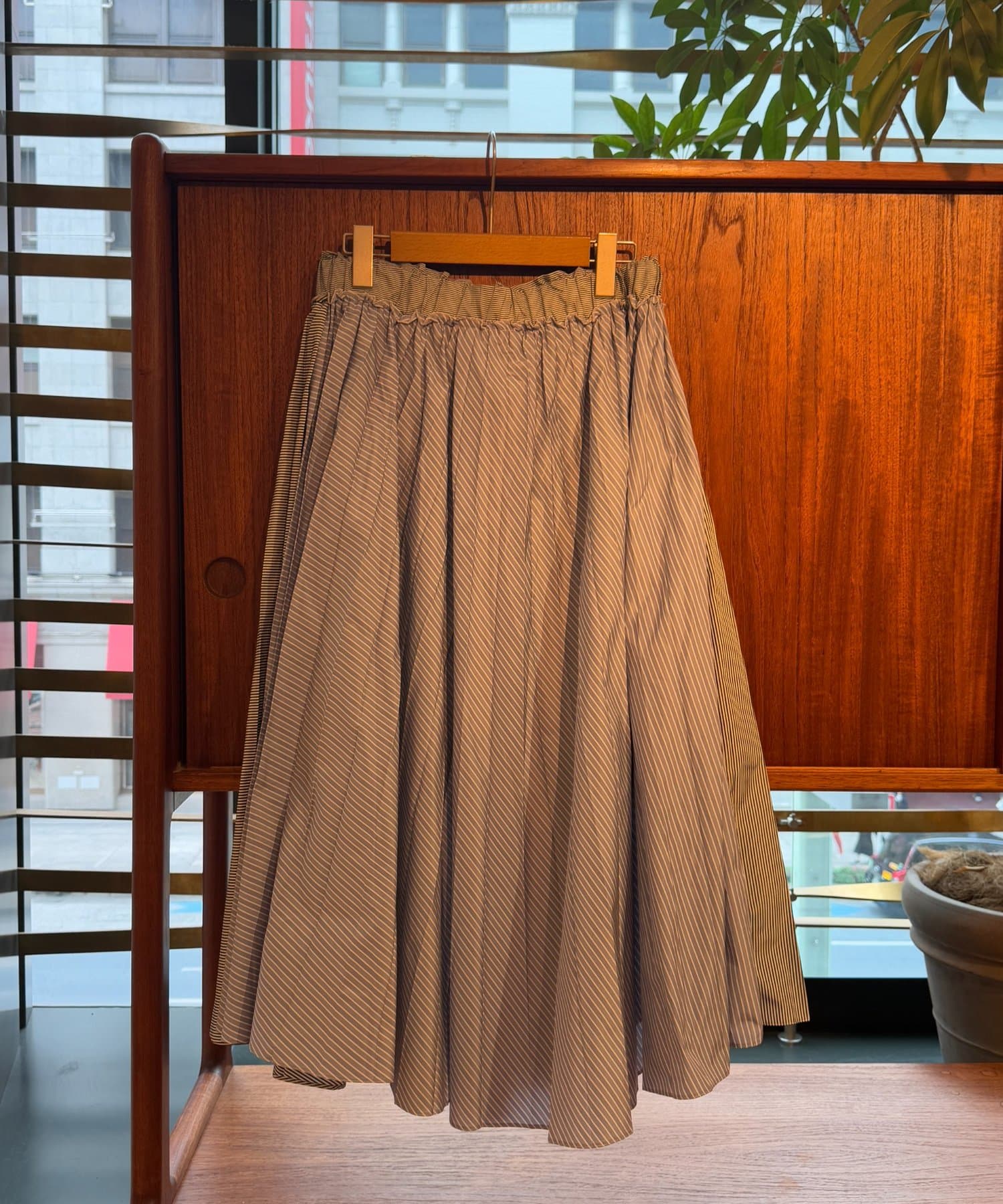 BEARDSLEY(ビアズリー) 《SOFIE D'HOORE》ストライププリーツスカート
