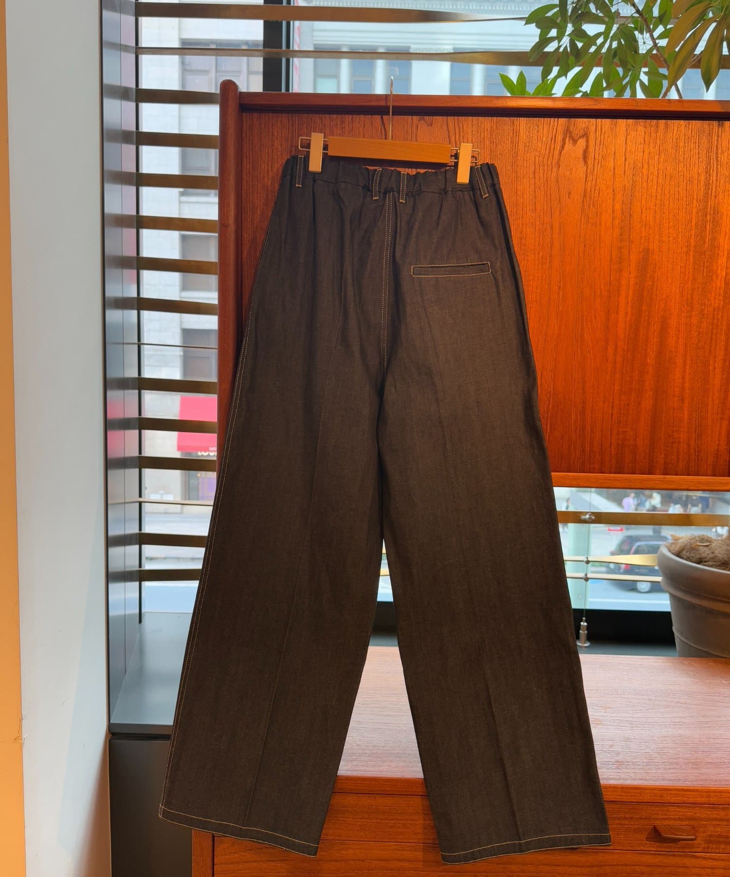 BEARDSLEY(ビアズリー) 《SOFIE D'HOORE》デニムパンツ