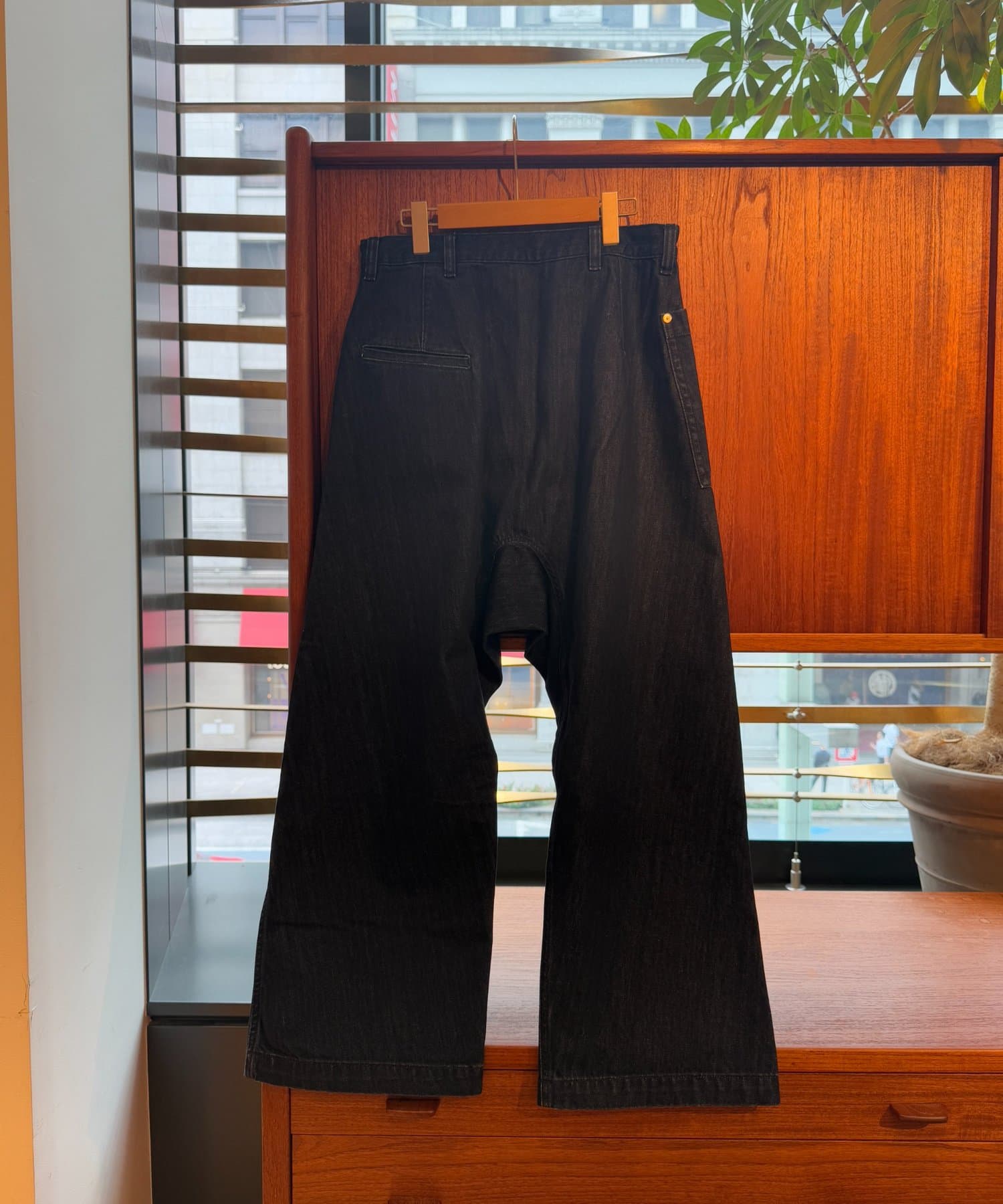 BEARDSLEY(ビアズリー) 《SOFIE D'HOORE》デニムパンツ